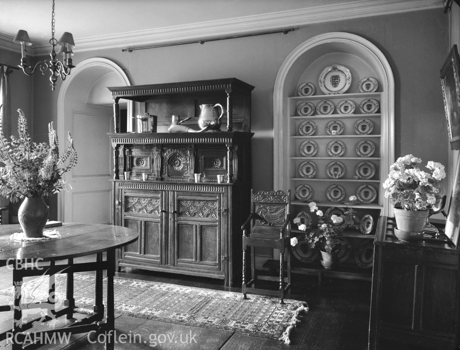 Interior view - ante-room to drawing room