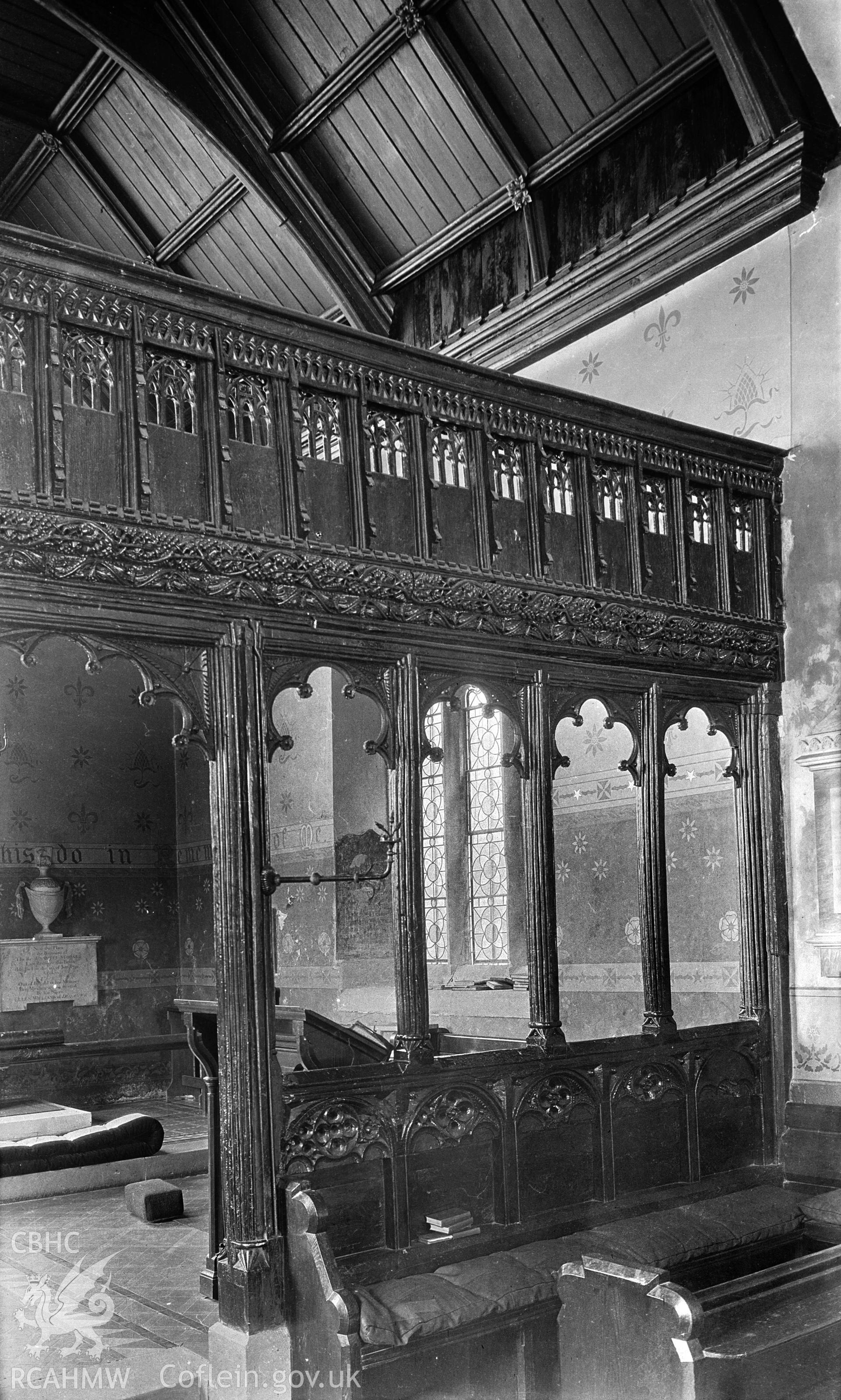 Interior view showing the screen.