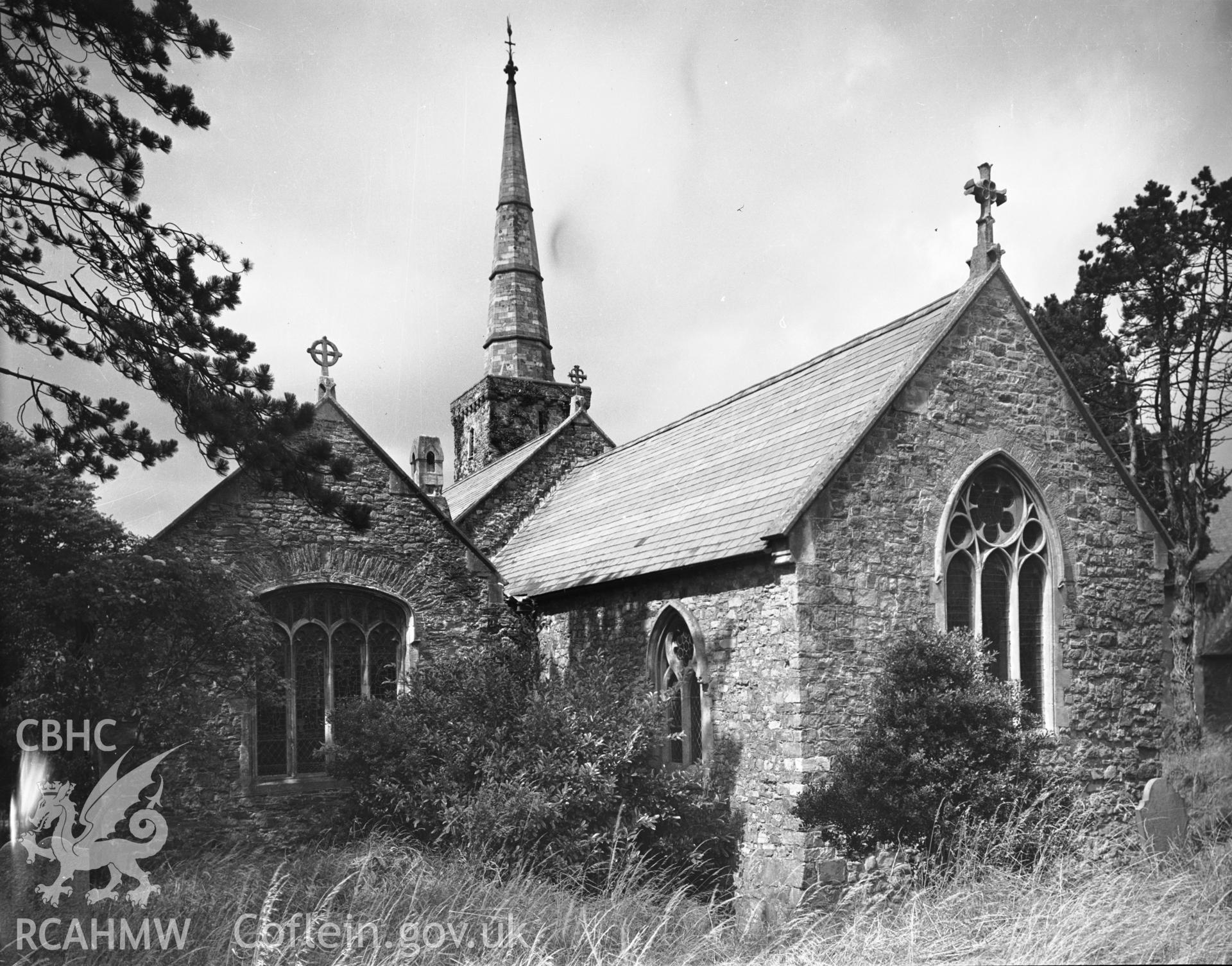 Exterior view of St Martins Church, Haverfordwest taken in 09.08.1941.