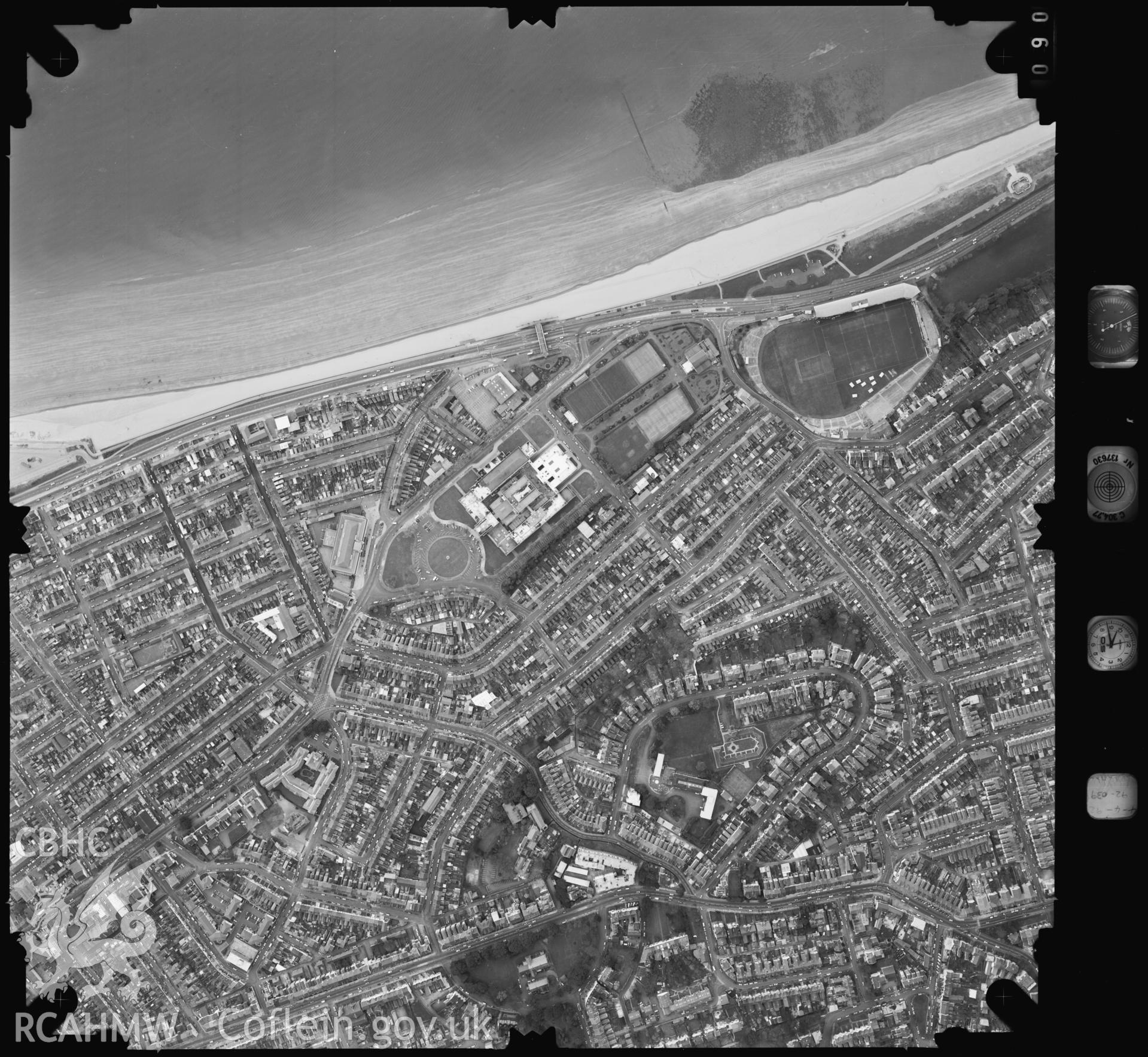 Digitized copy of an aerial photograph showing theSwansea area, taken by Ordnance Survey, 1993.