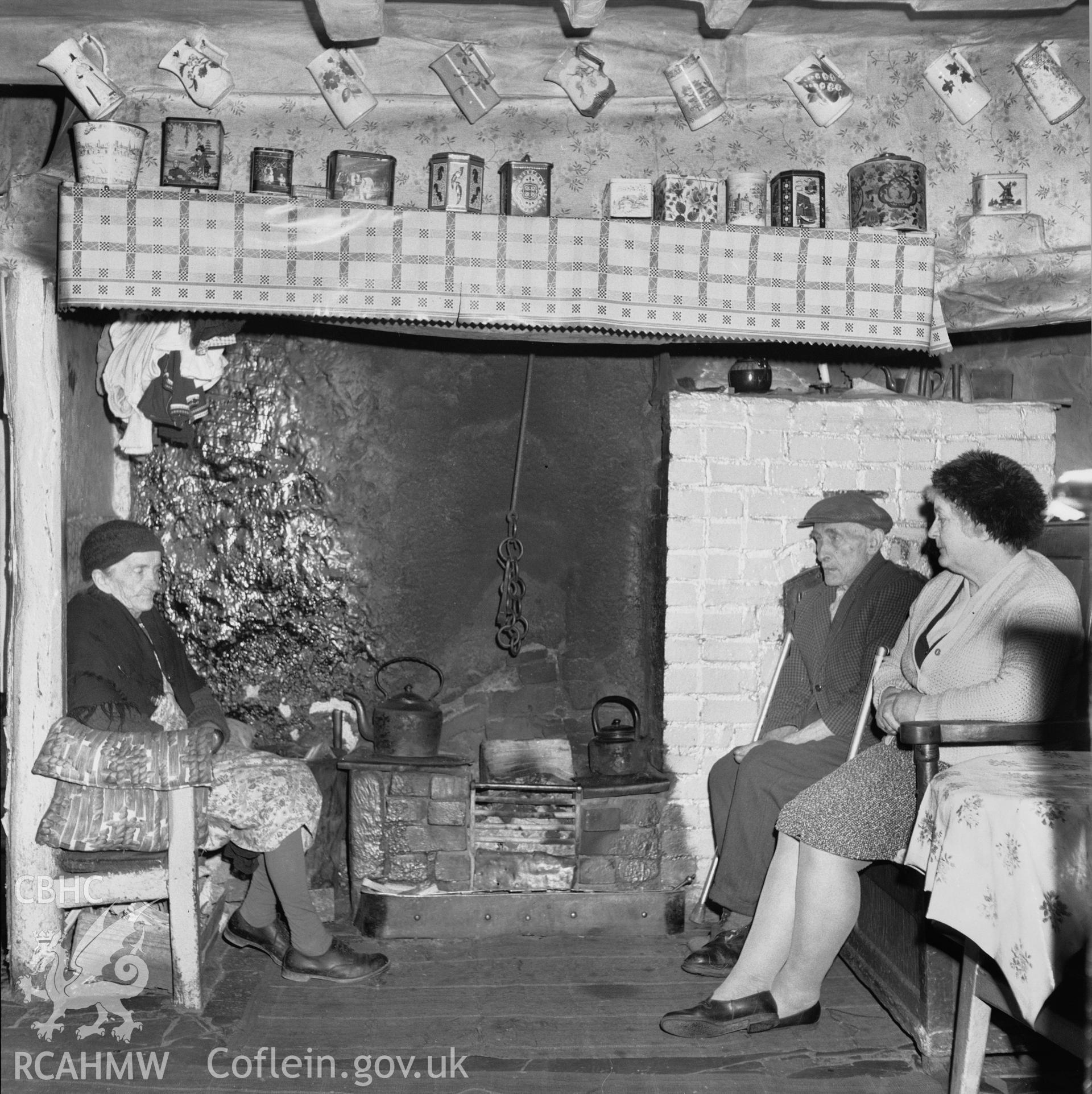 Internal view of the fireplace