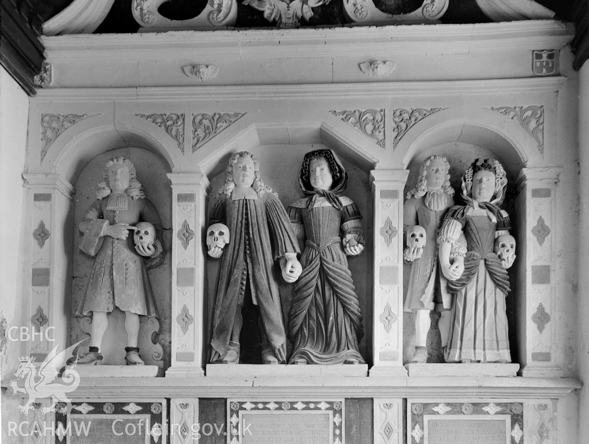 Detail view of the Howard Memorial in the south aisle of St Michaels Church, Rodbaxton taken in 28.08.1941.
