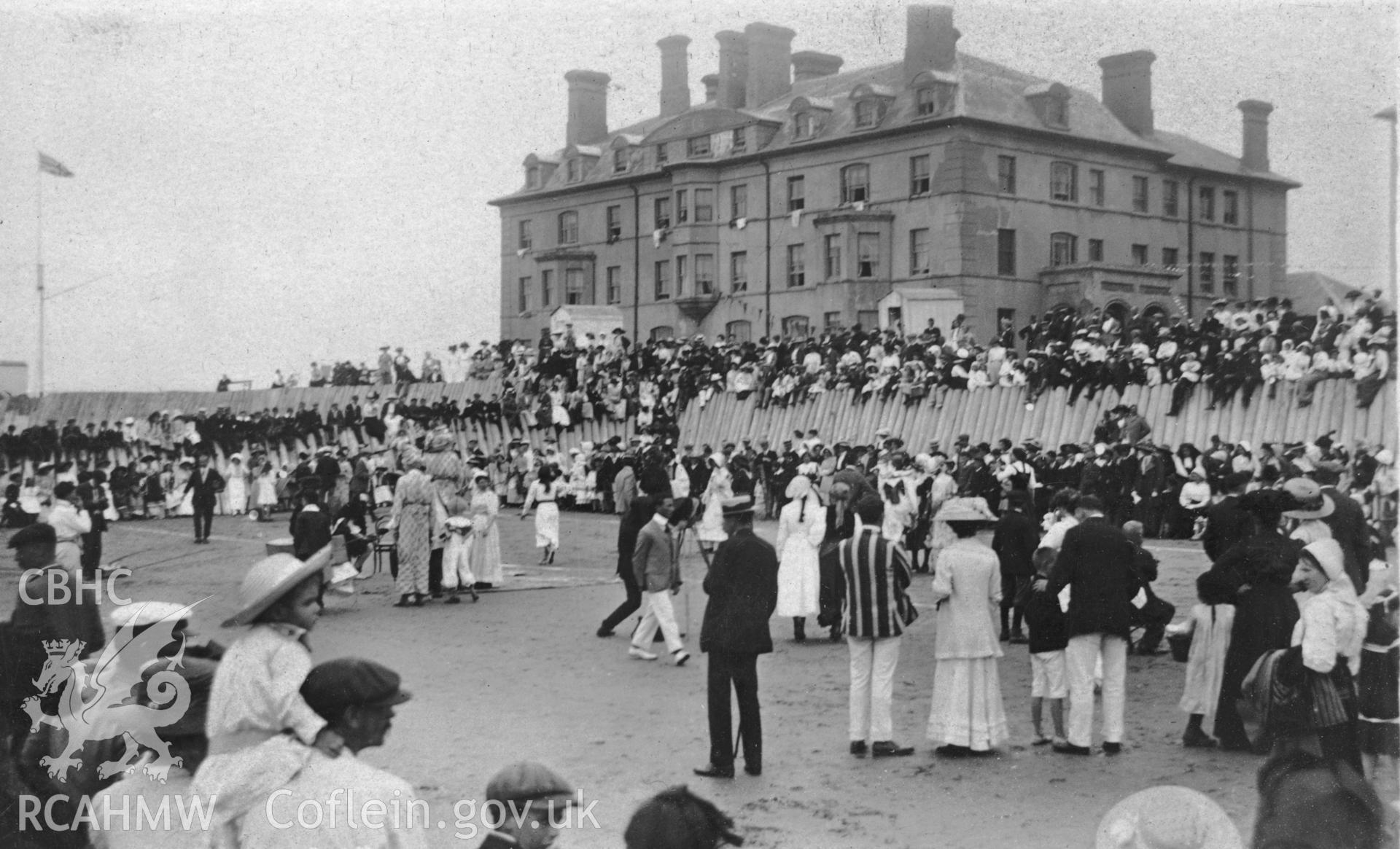 Digital copy of postcard showing Event at Borth, early 20th century. (Publishers: Lewis photo, Aberystwyth.  Loaned for copying by Charlie Downes.