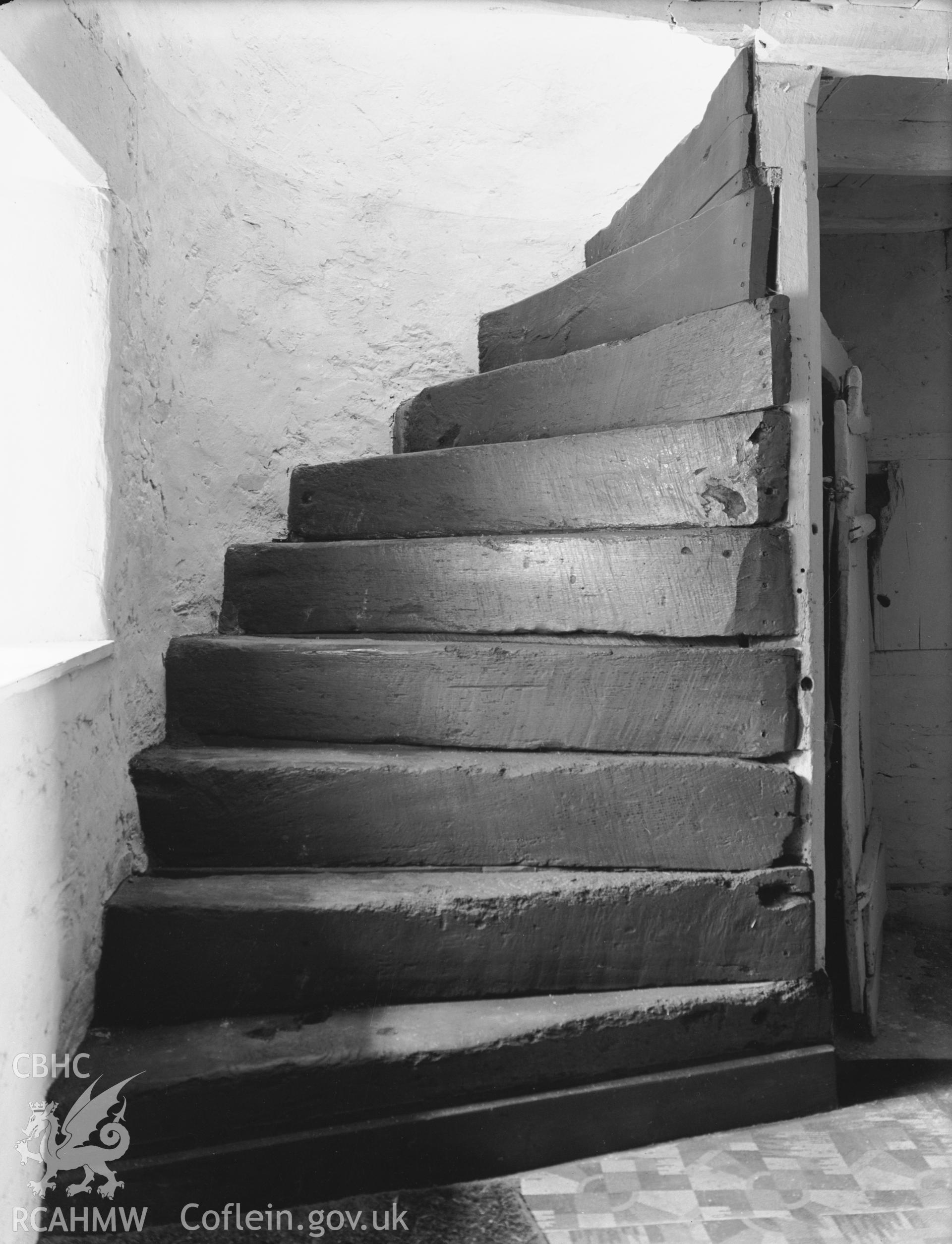 Interior: block oak spiral staircase