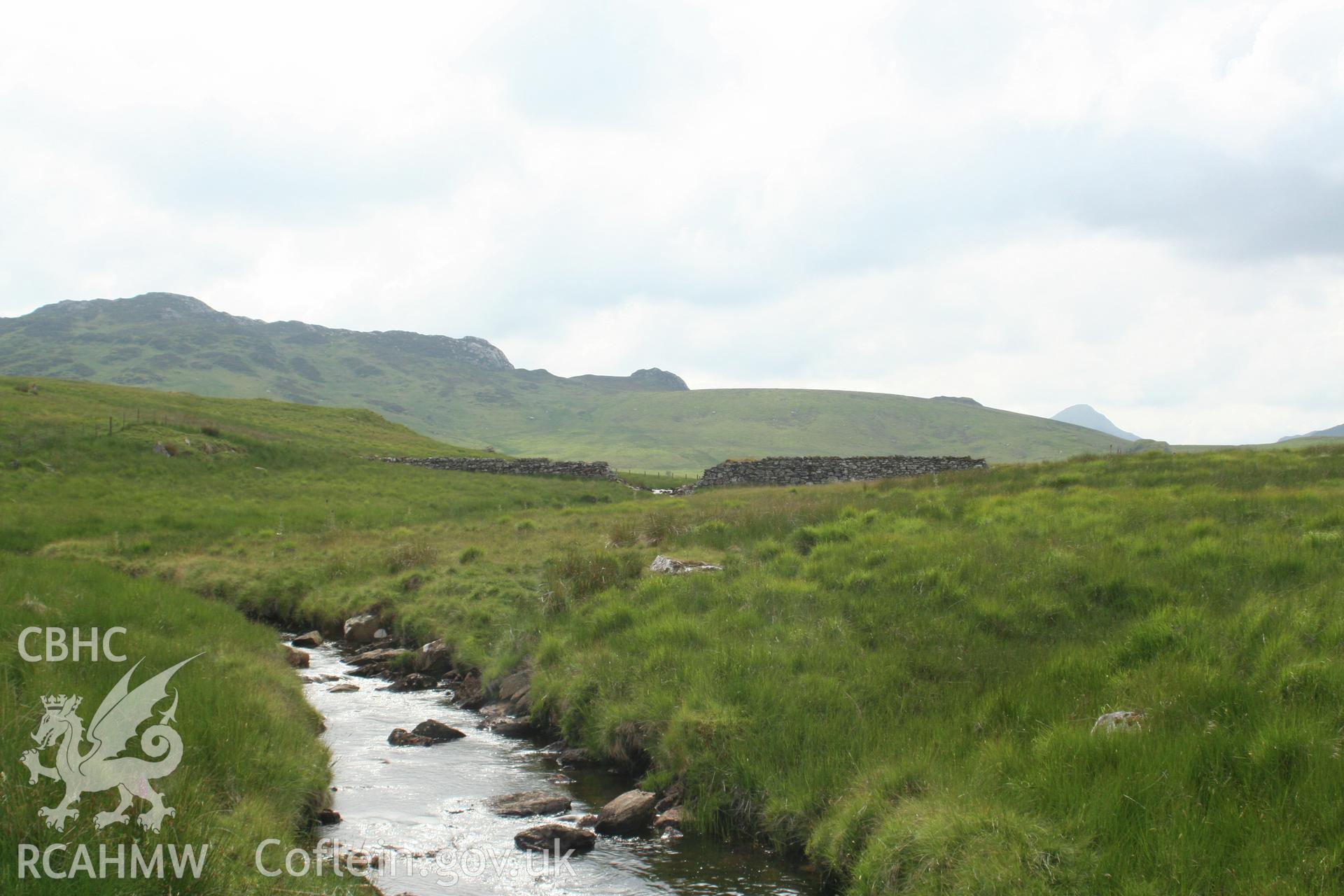 Weir, Nant Edno, looking west