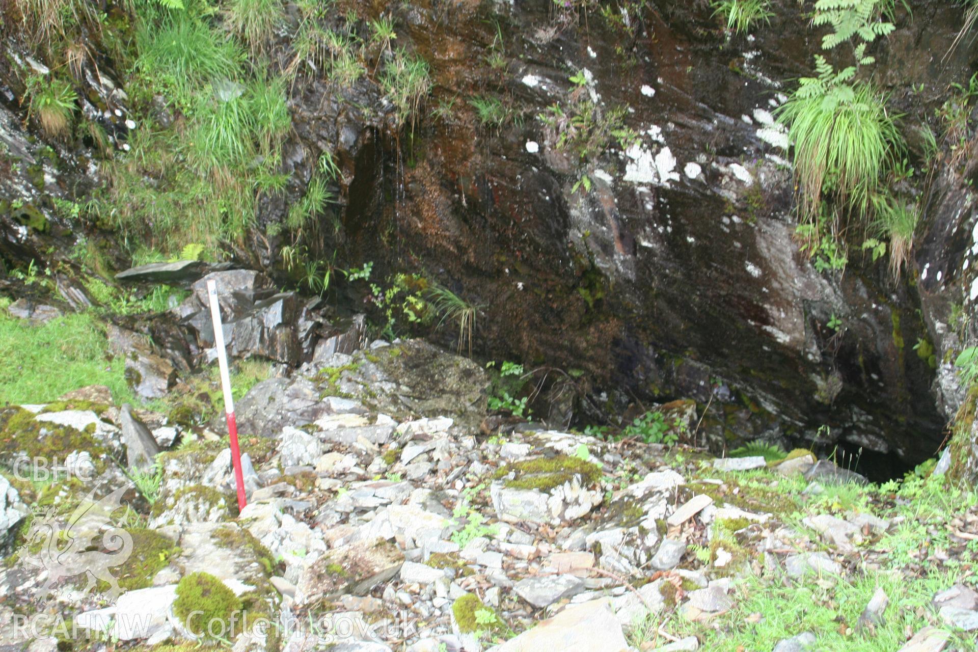 Entrance to level at Chawarel/Penrhiw Hone Quarry, looking northwest