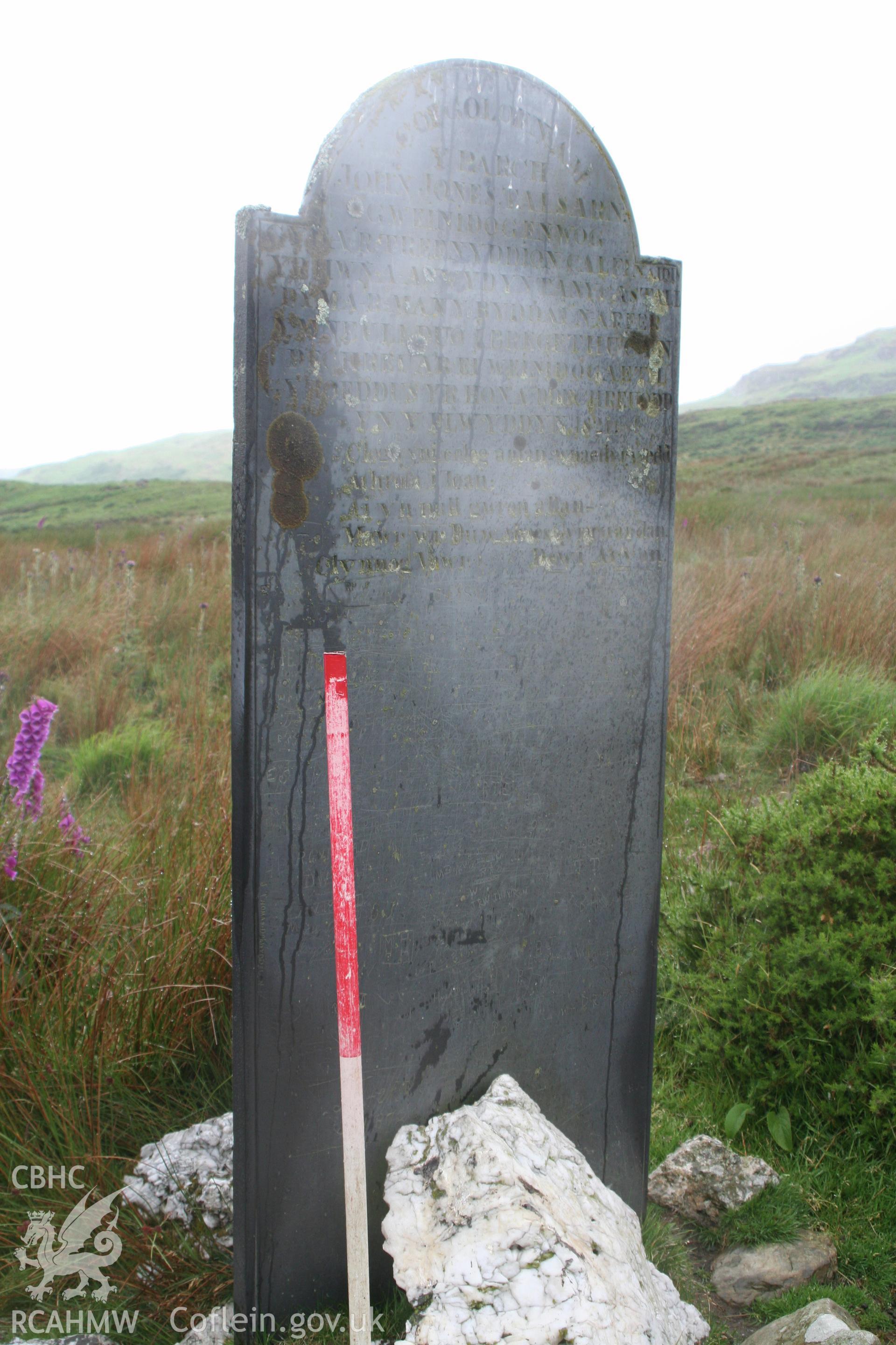 Memorial Stone to Rev John Jones, Afon Tanyastlell, looking west
