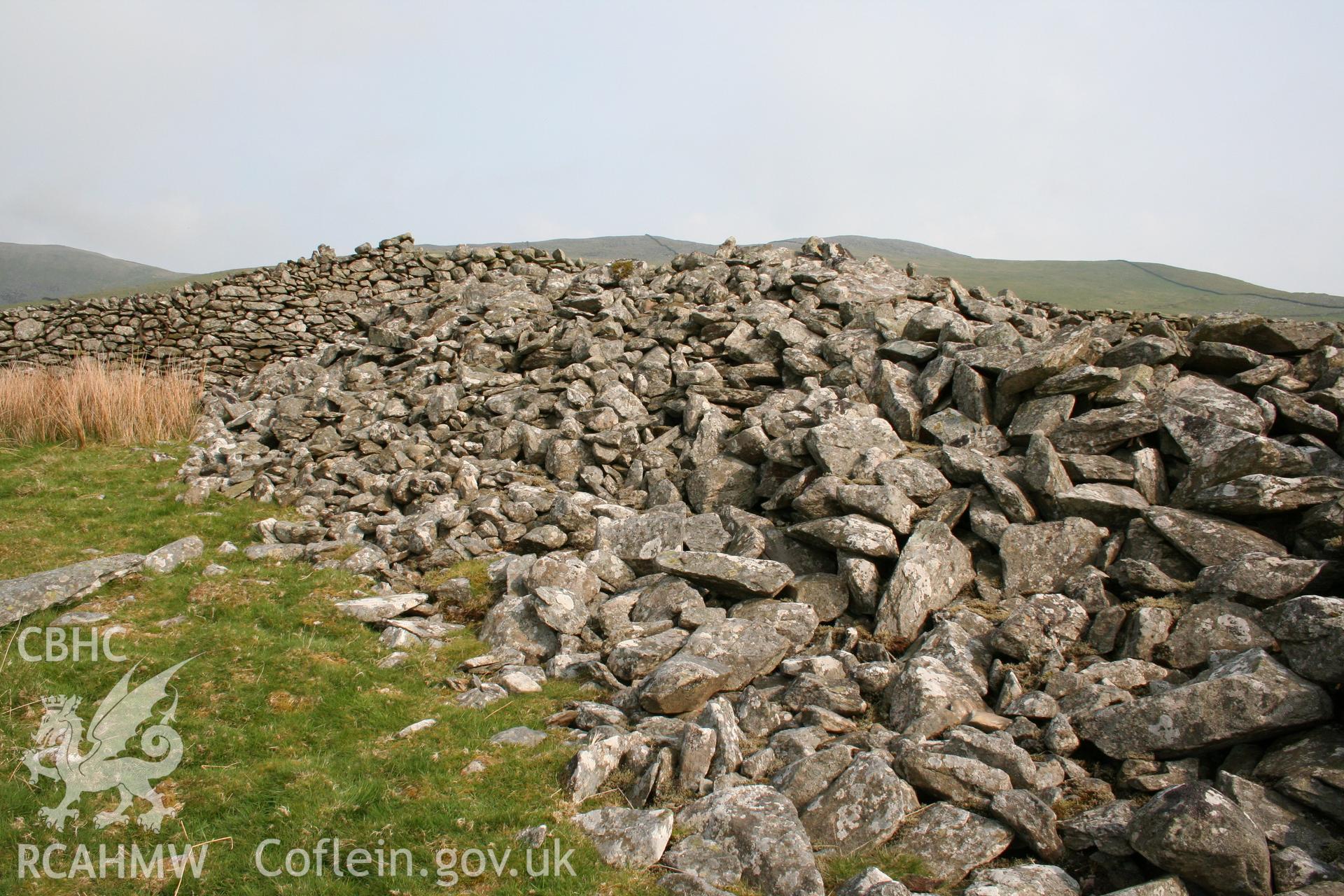 Cairn from the north-west.