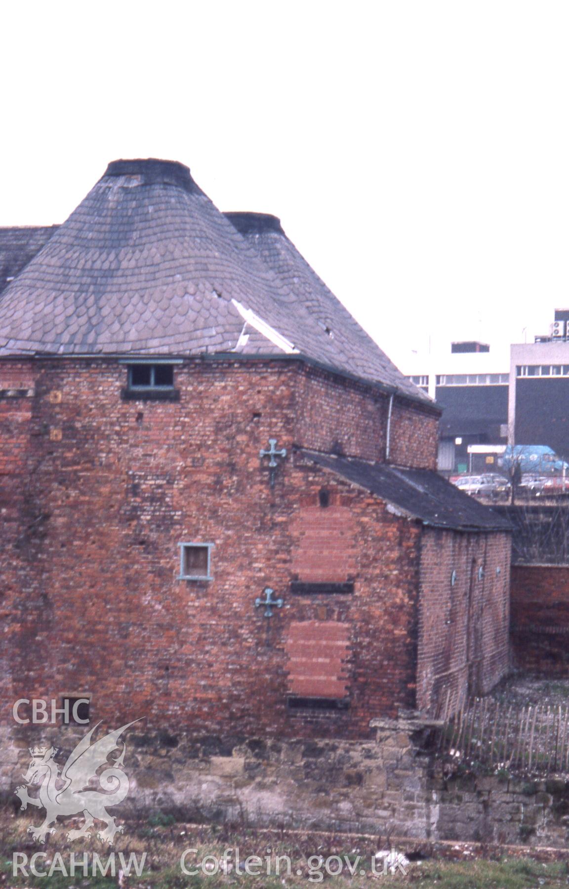 Colour digital photograph of Island Green Malthouse and Brewery, Wrexham, by Stephen Hughes, 14/03/1996.