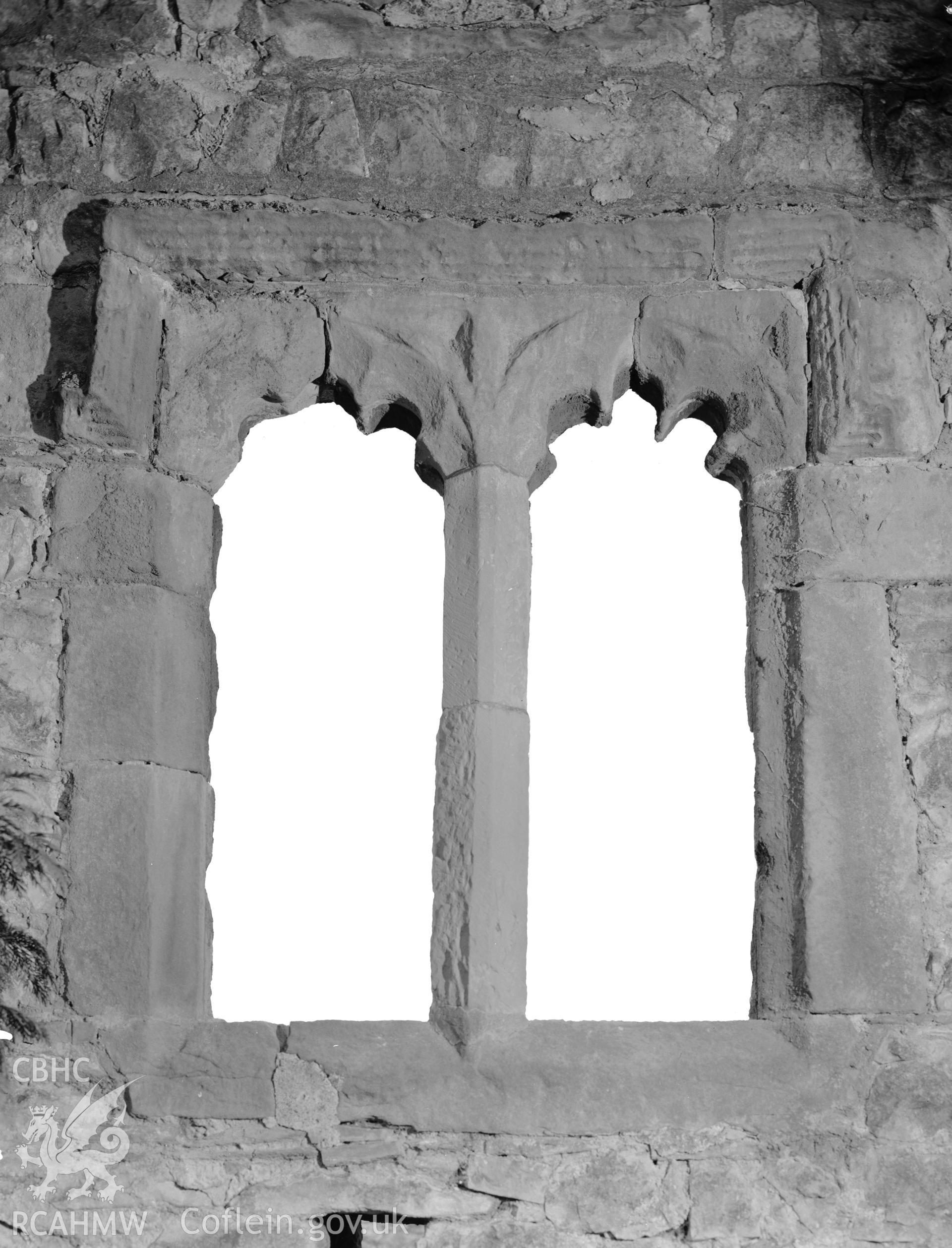 Detail view of window at Chantry House, Llantwit Major, taken 18.12.1962.