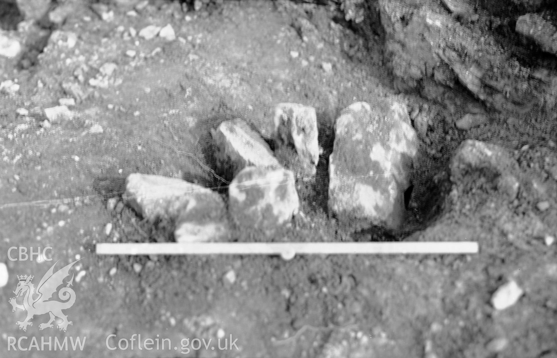 View of excavation (no 43 Hut4) of Conway Mountain taken 17.10.1951.