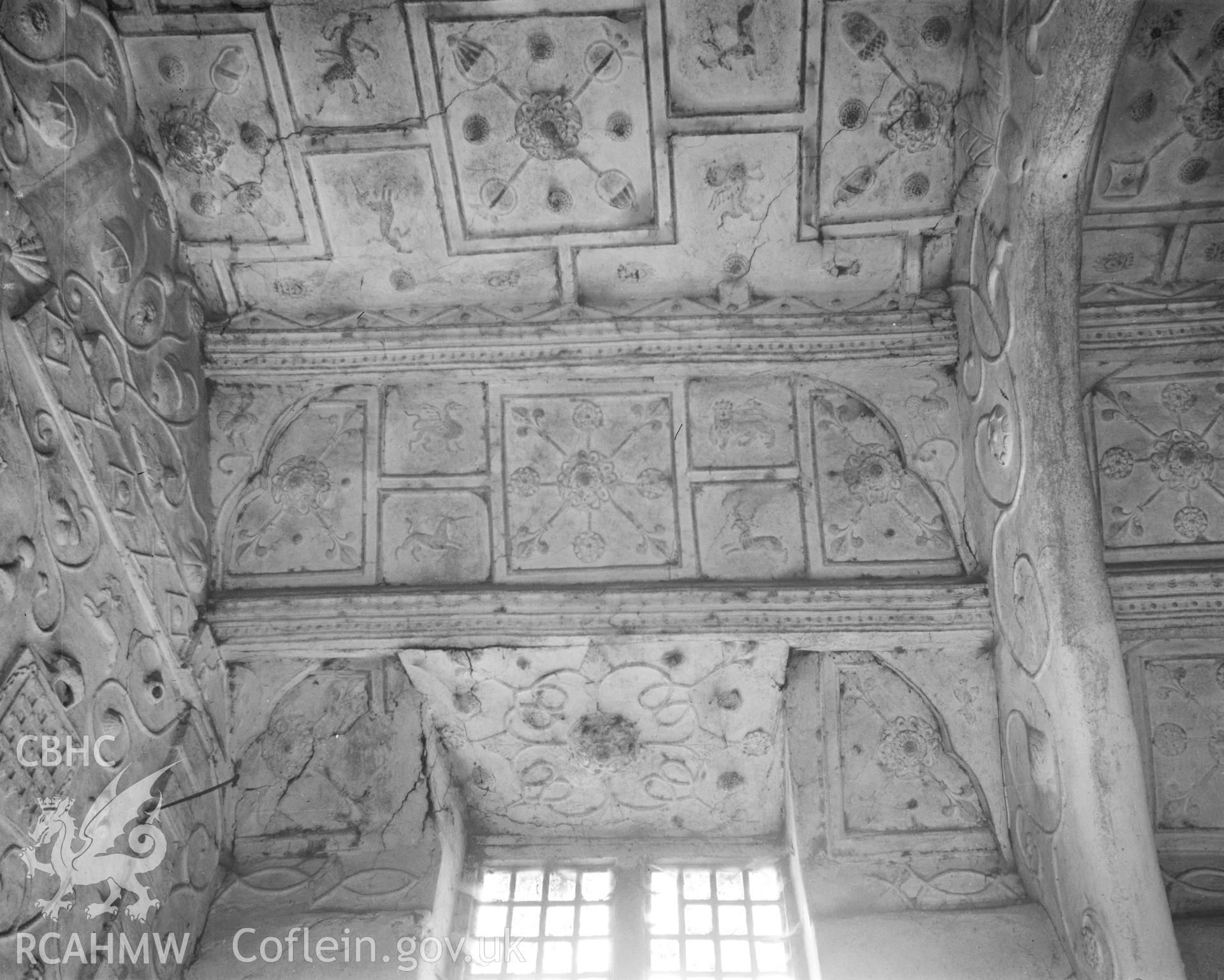 Interior view showing decorative plaster.