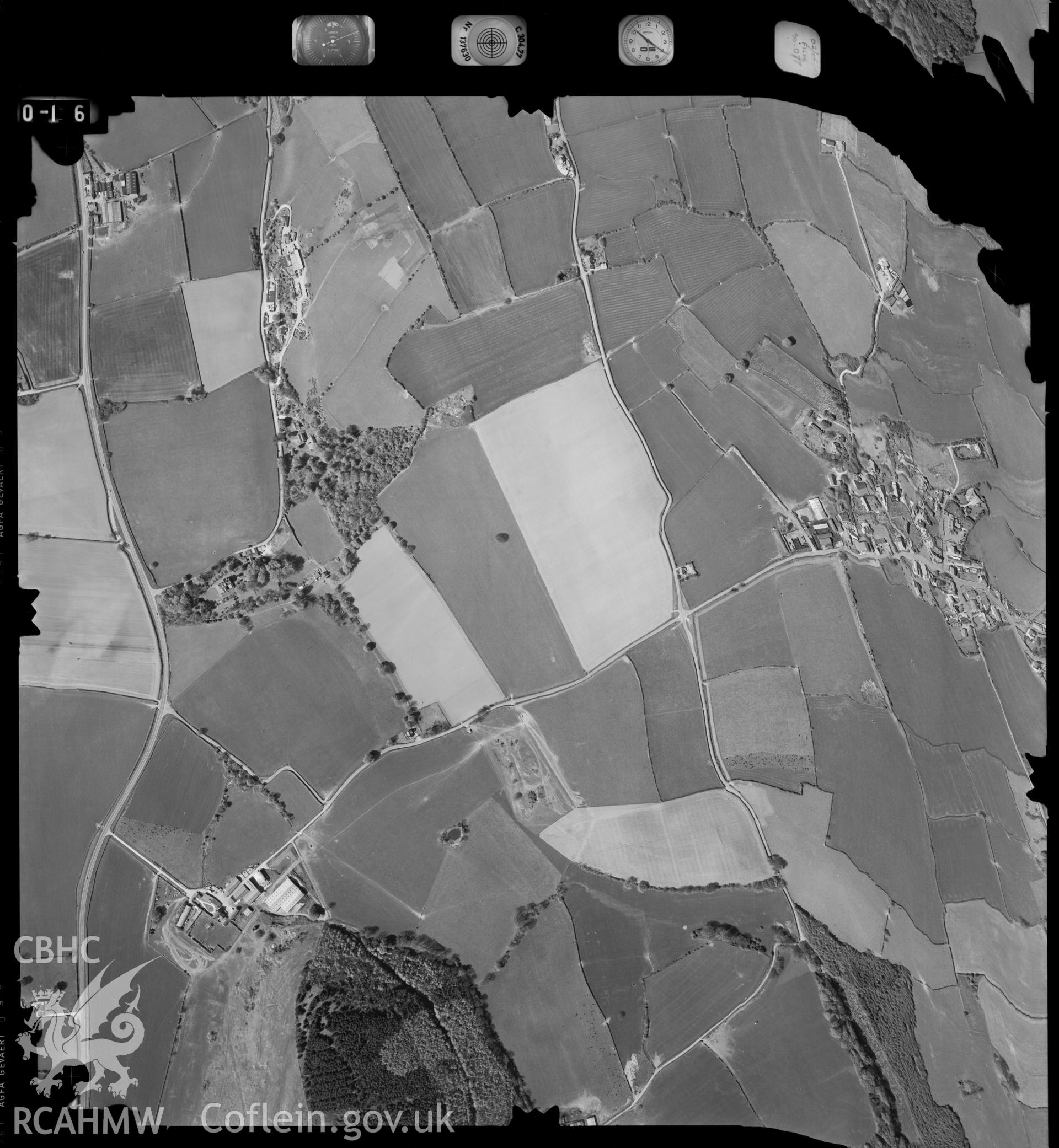 Digitized copy of an aerial photograph showing  the Gwaenysgor area, Flintshire SJ0780.., taken by Ordnance Survey, 1990.