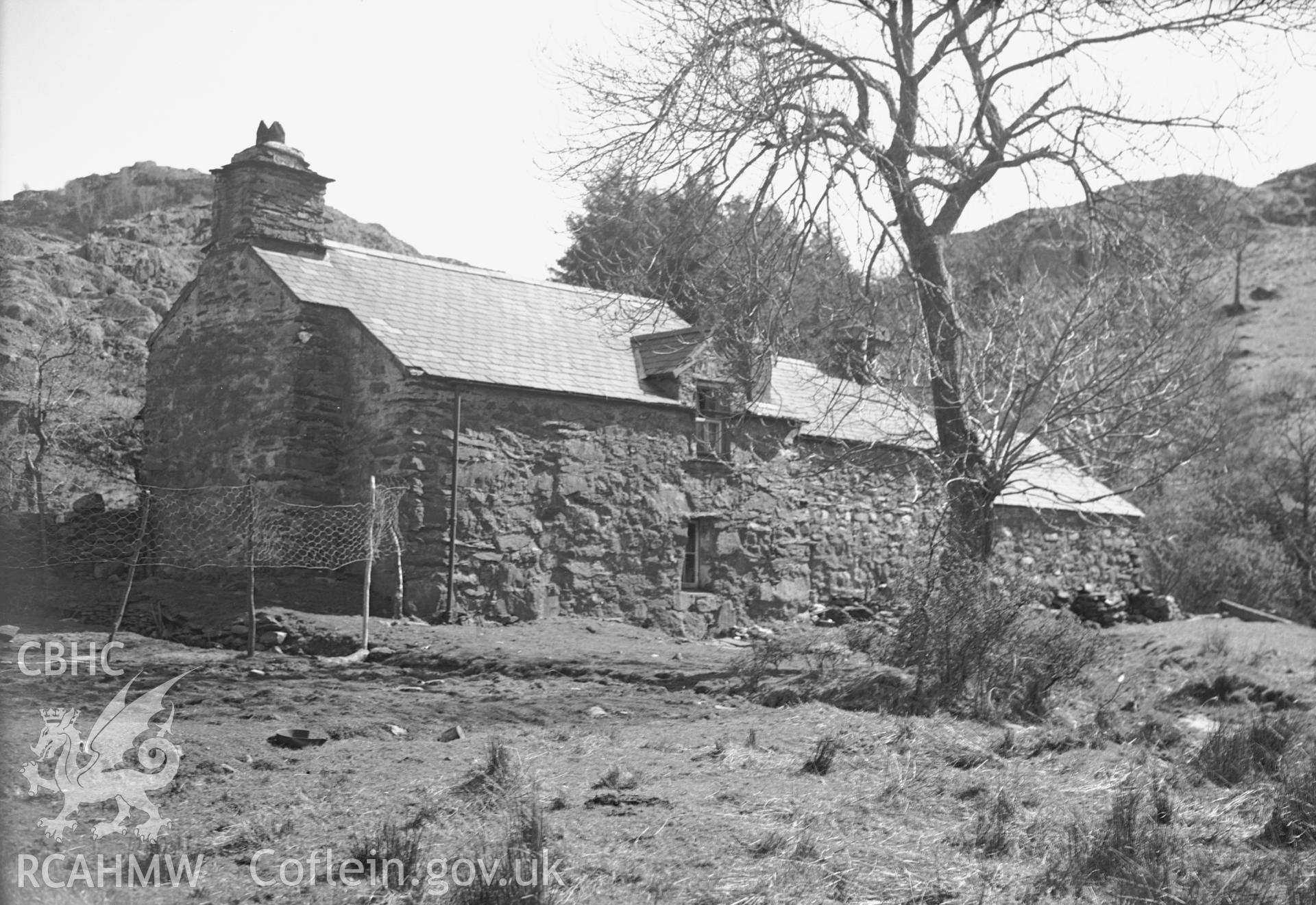 View of Cwm-Fynhadog Isaf, Dolwyddelan taken 26.04.1951.
