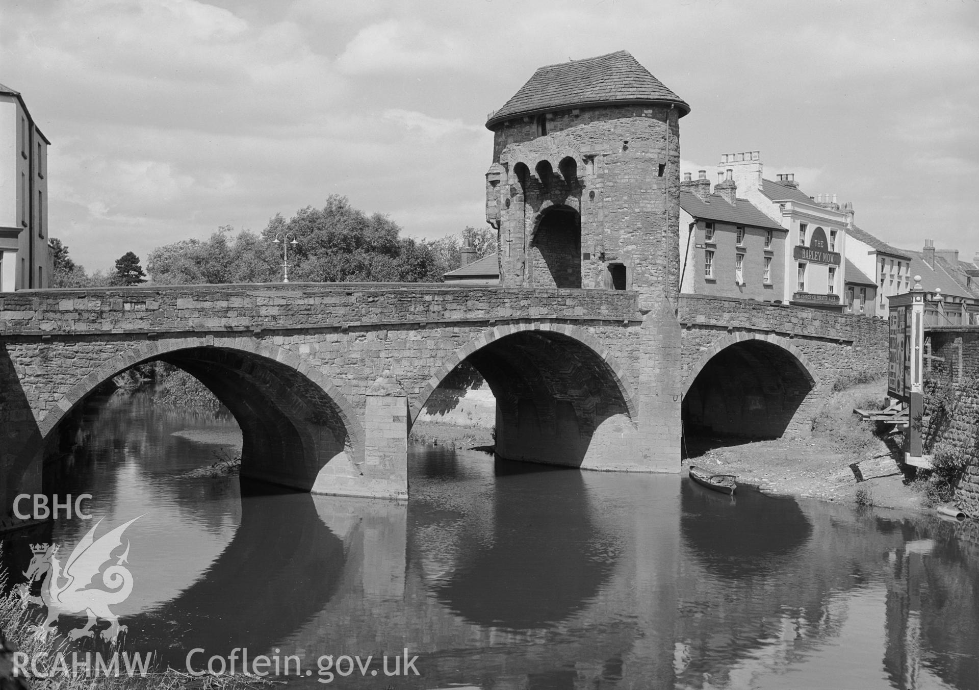 View of Monnow Bridge.