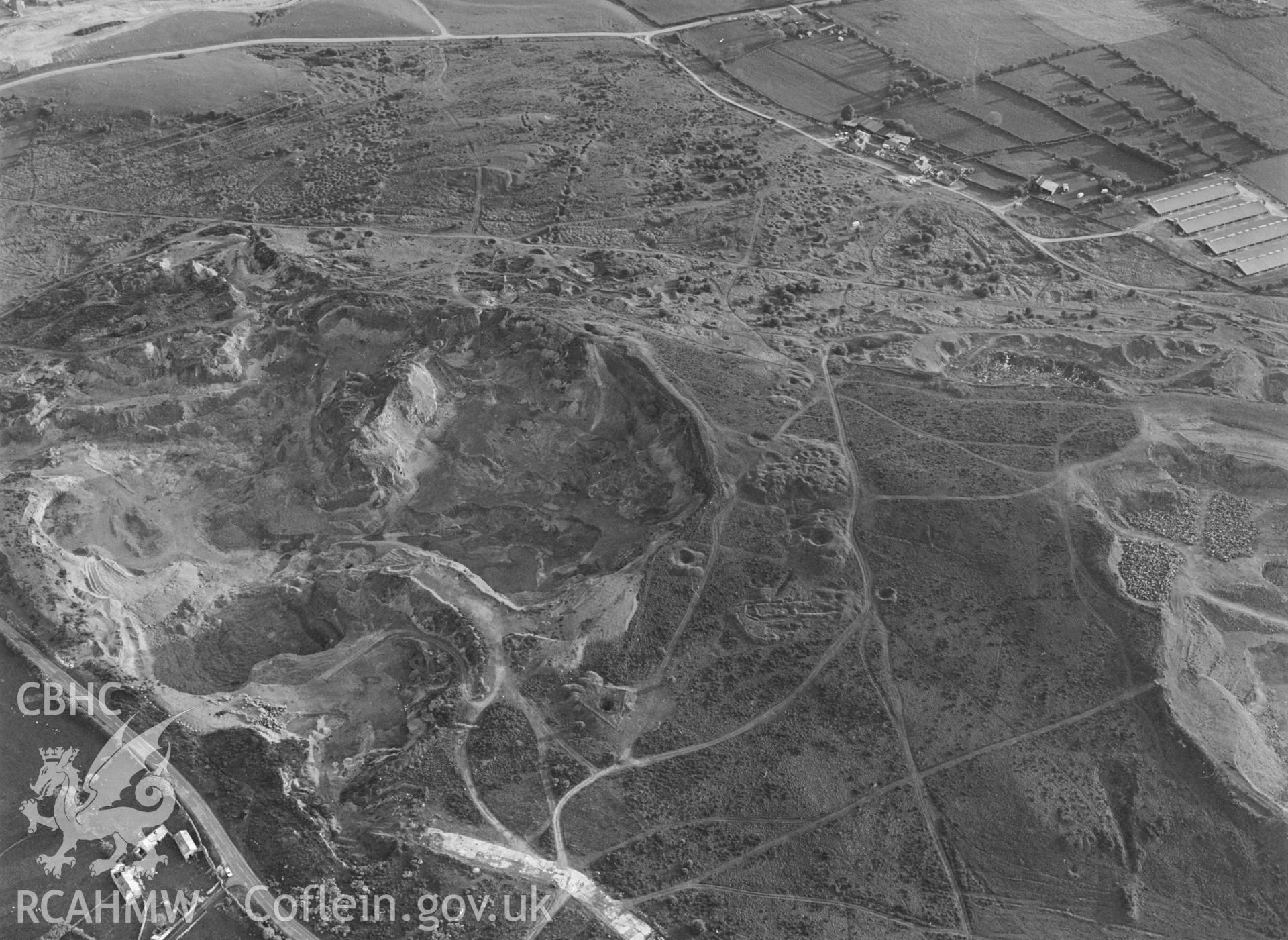 RCAHMW Black and white oblique aerial photograph of Halkyn Mountain, 1993, by C.R. Musson.