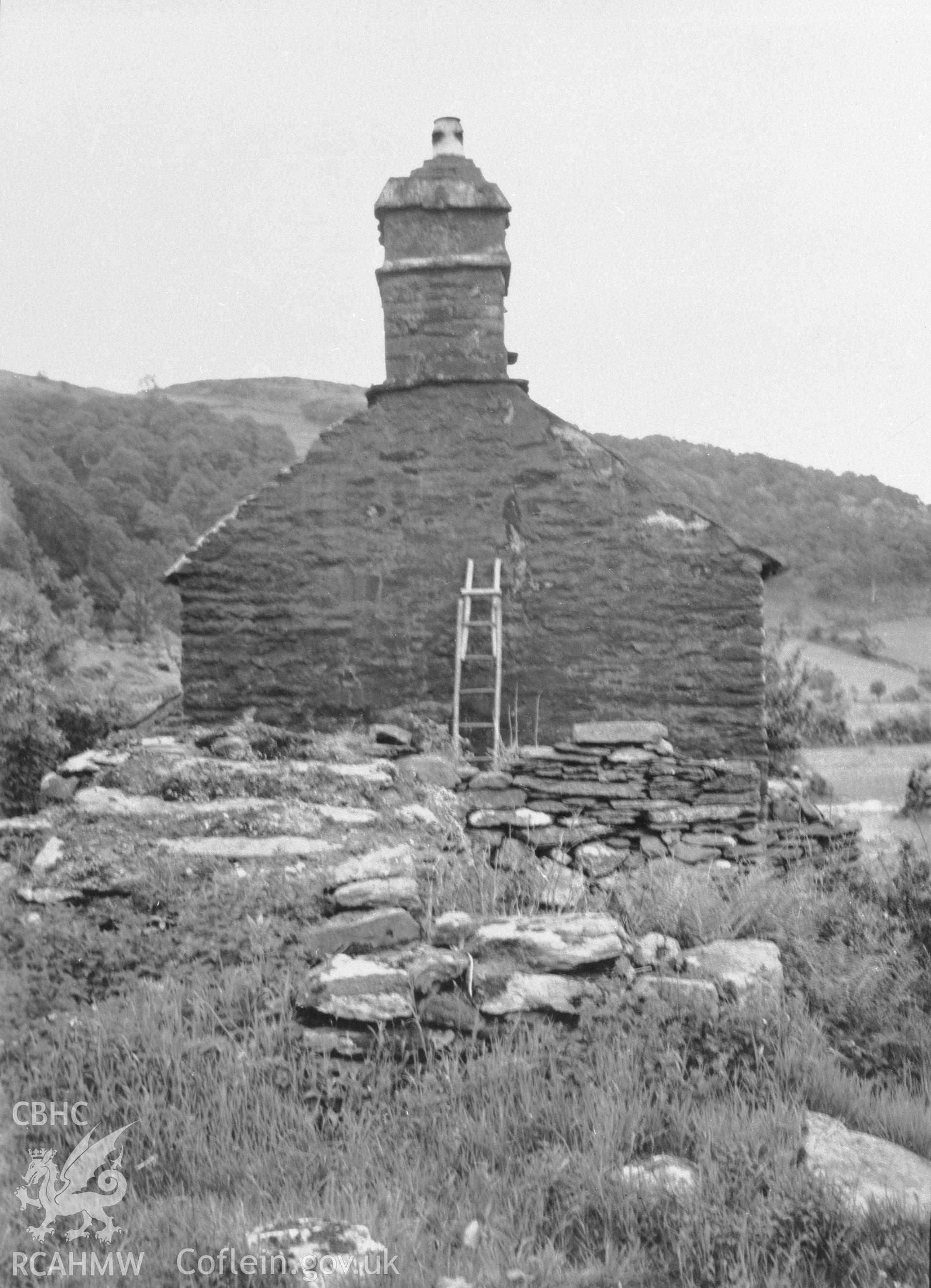 Copy of an early photo showing south gable end