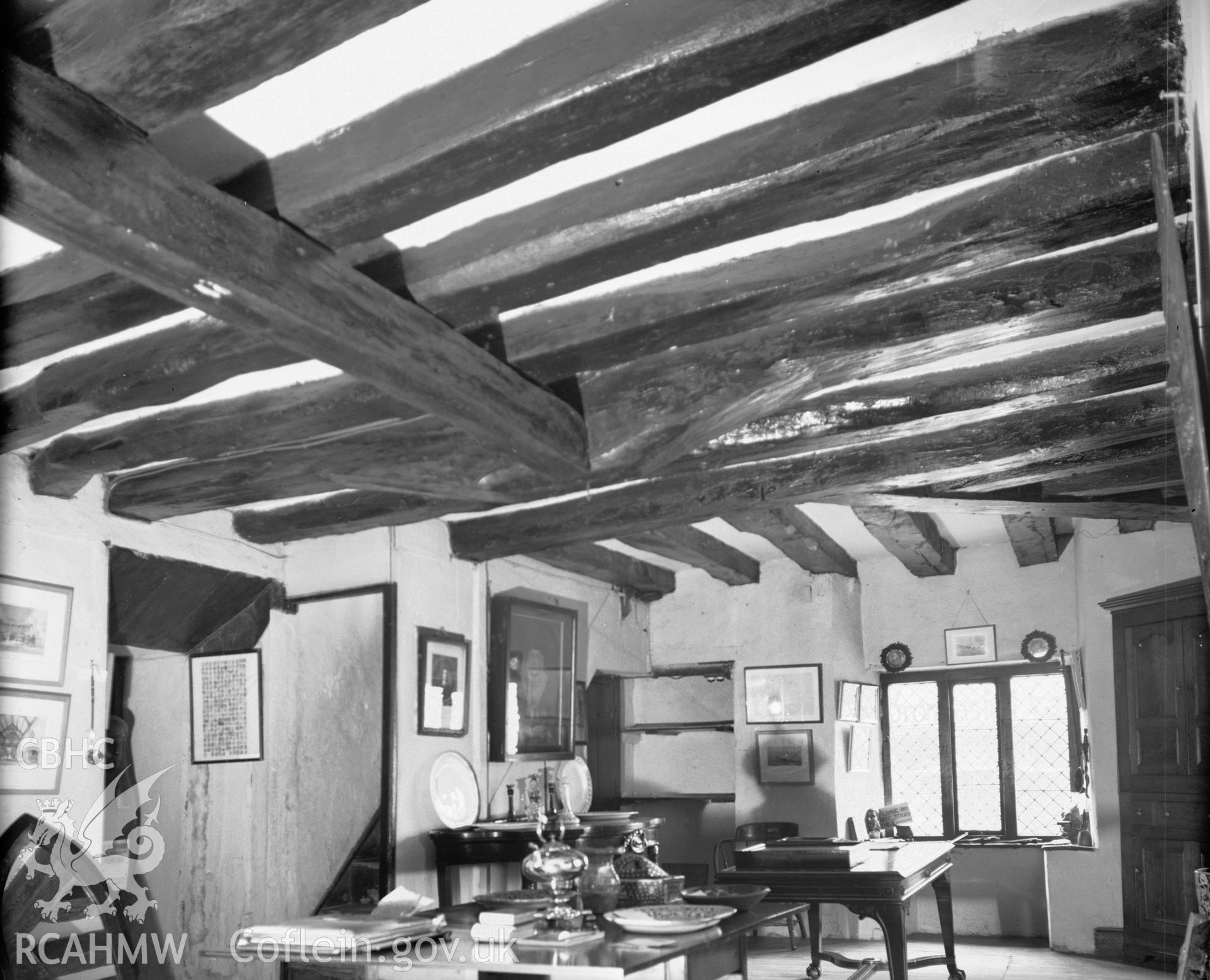 Interior view of Aberconwy House, Conway, taken 07.12.1950.