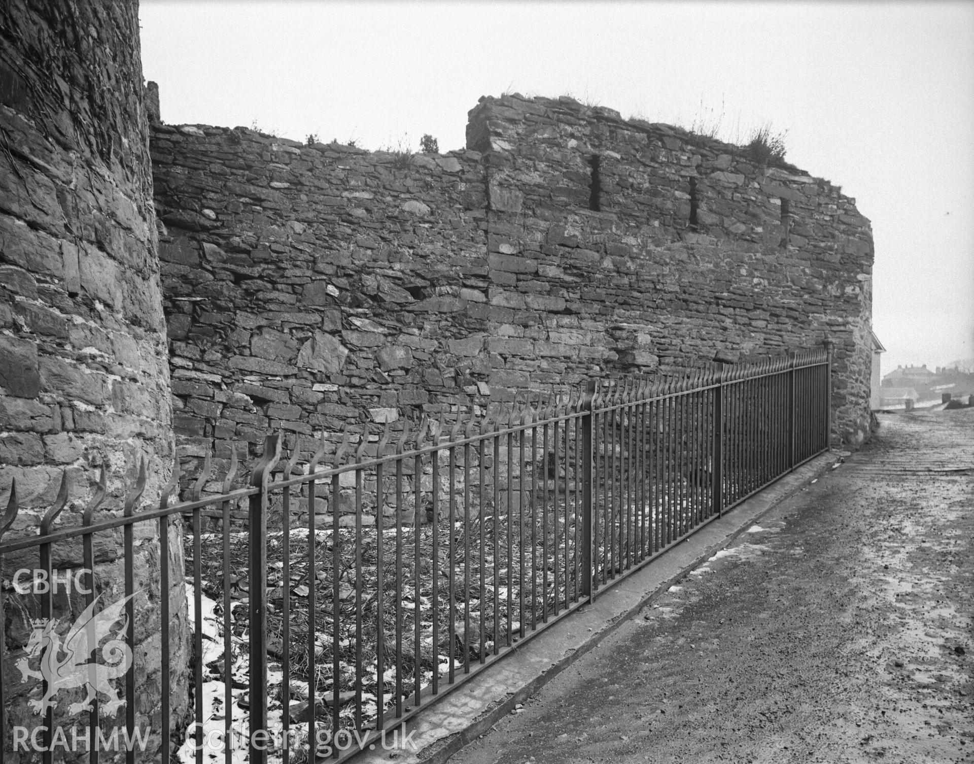 View of Conwy Town Wall taken 01.01.1951.