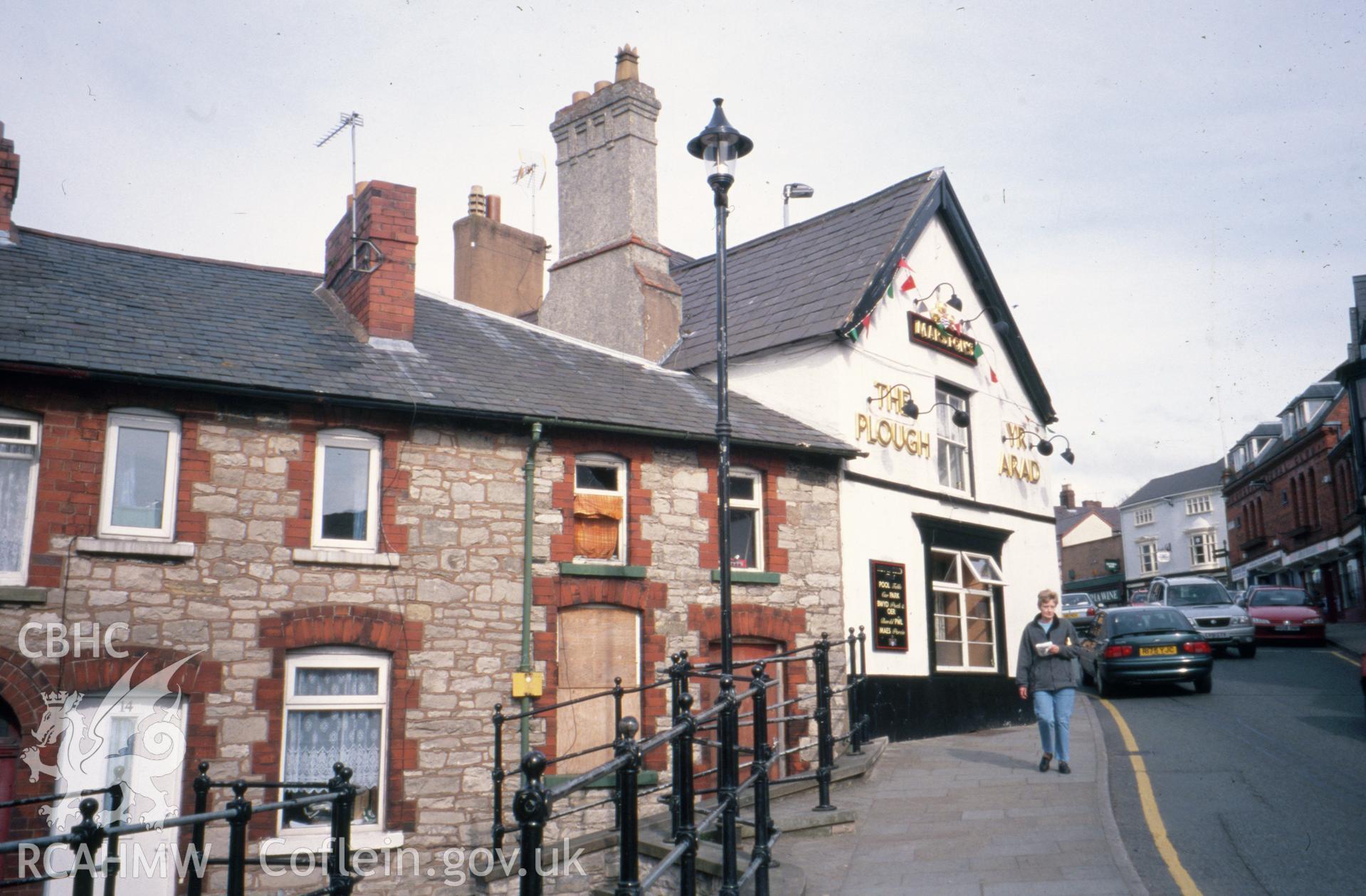 Exterior view showing 3/4 view of cross-wing gable end to Bridge Street.