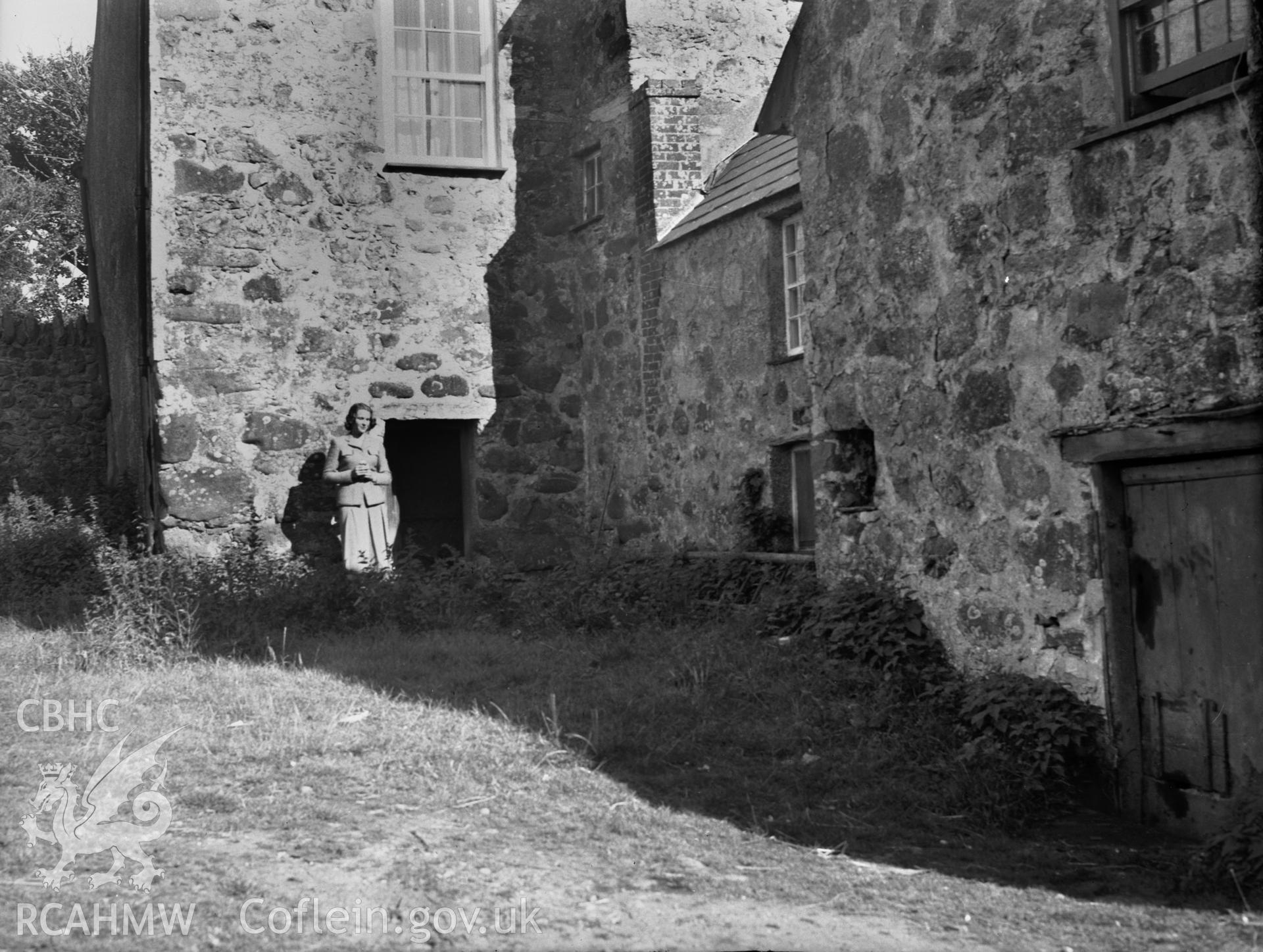 Rear view of Bodfan, Llandwrog taken 31.07.1953.