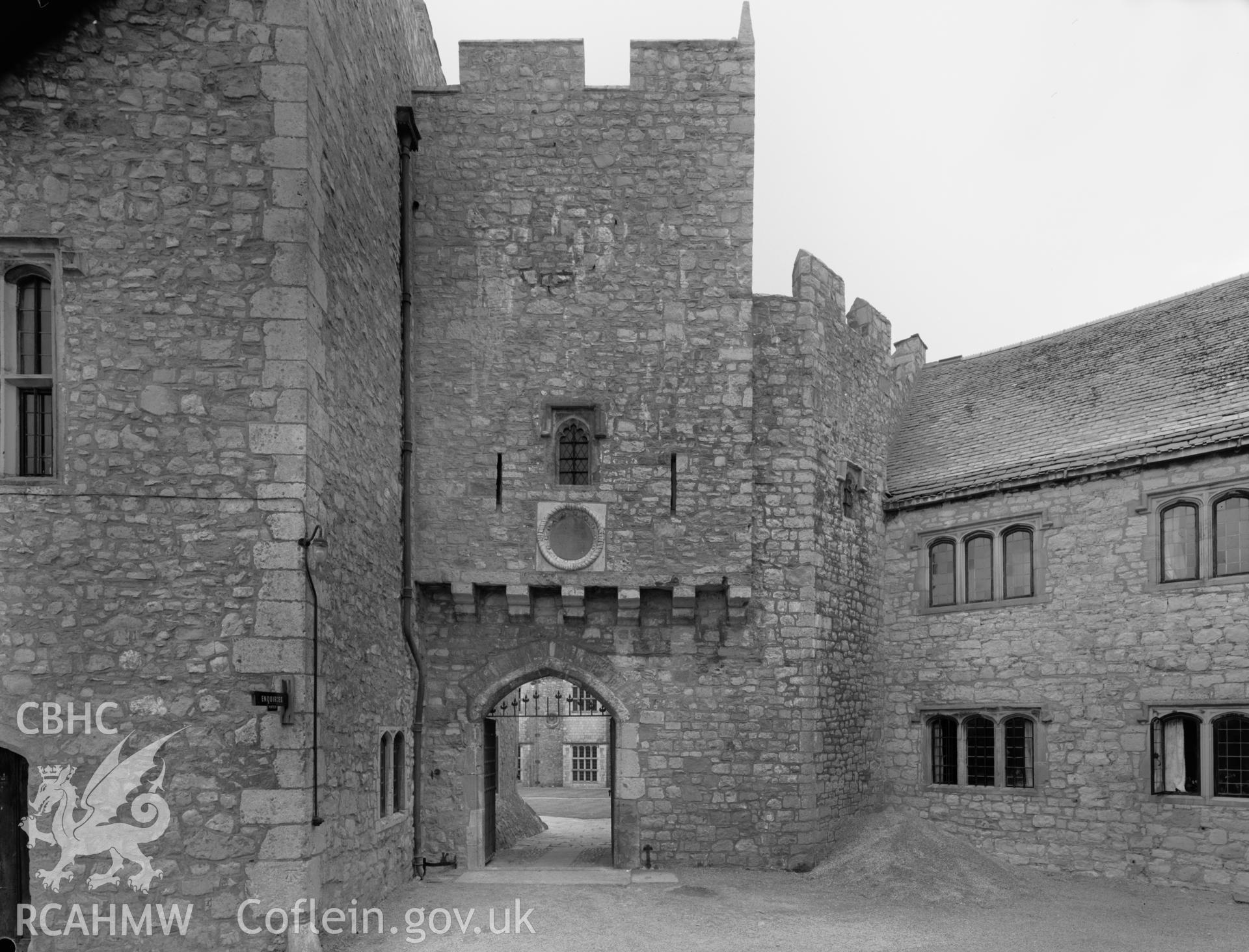 Gate.