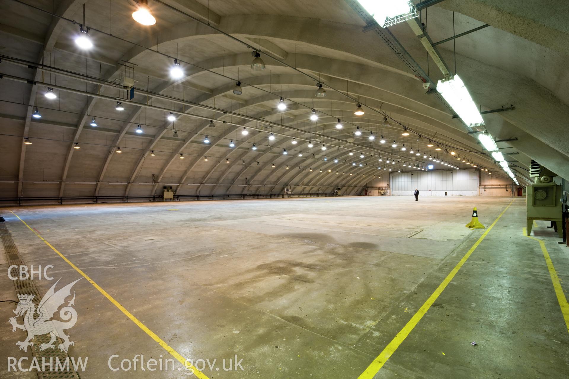 (862) E6 hanger, interior, oblique view. Picketston.