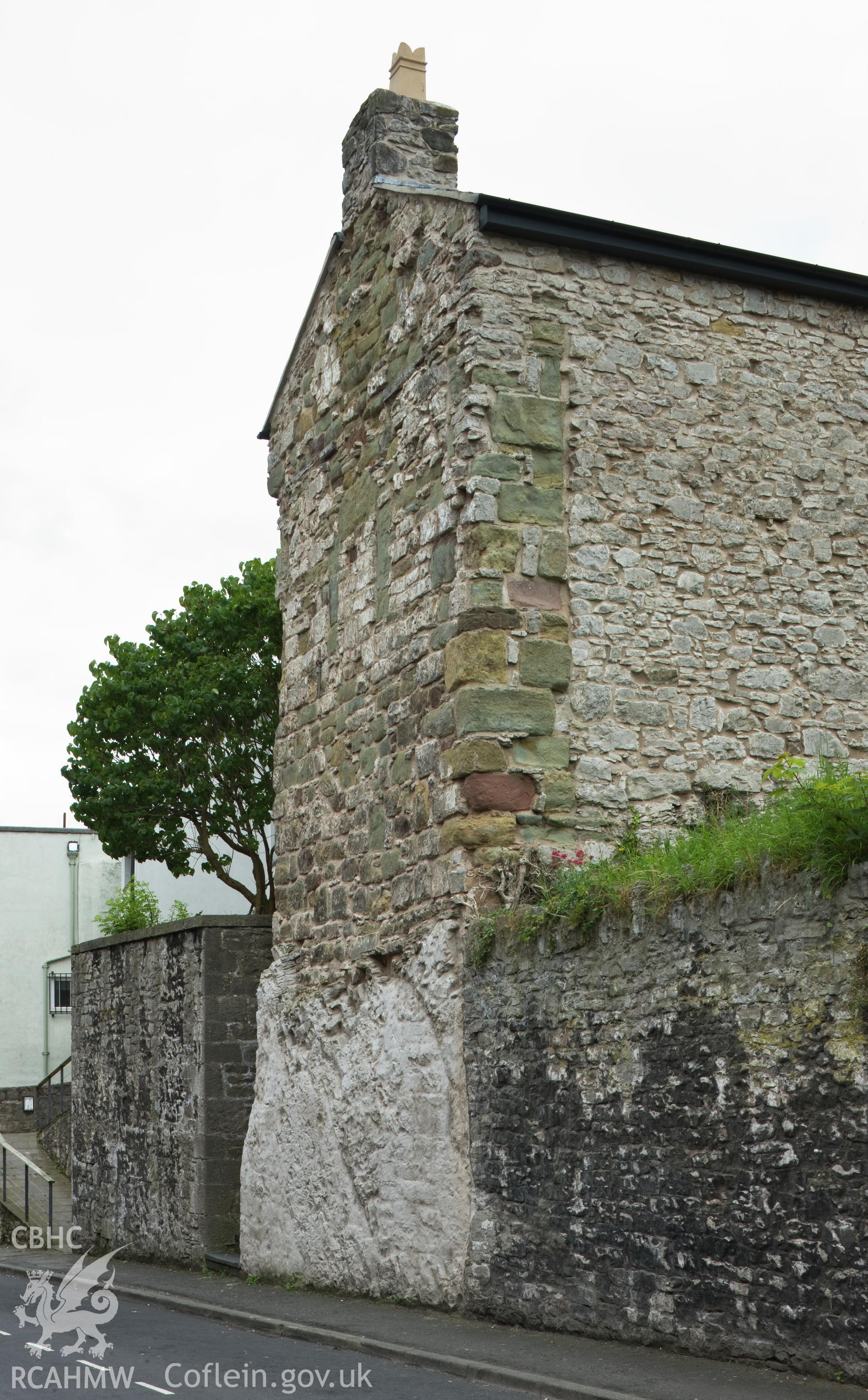Oblique view from the west.