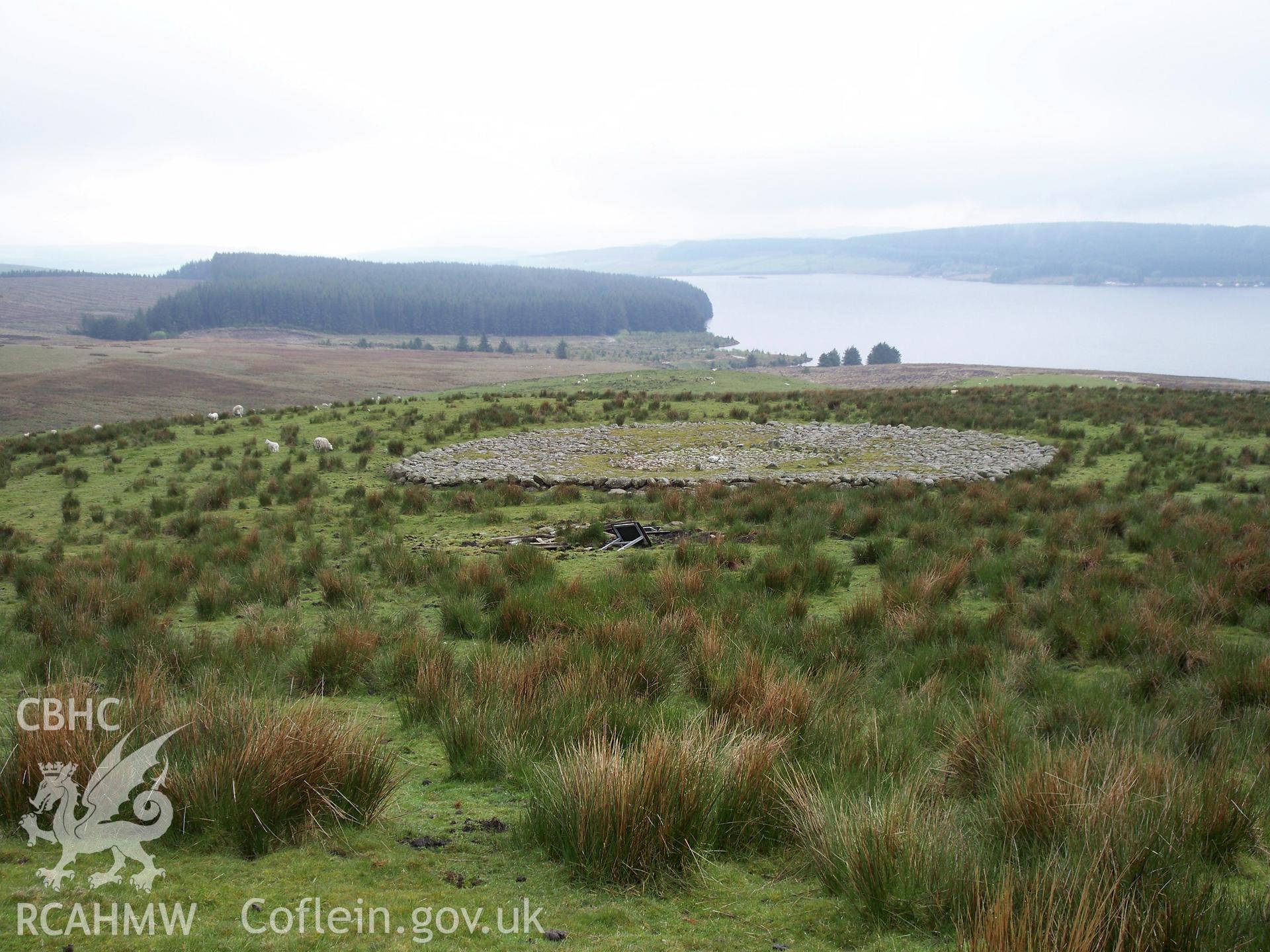 Platform Cairn, looking south over Llyn Brenig.