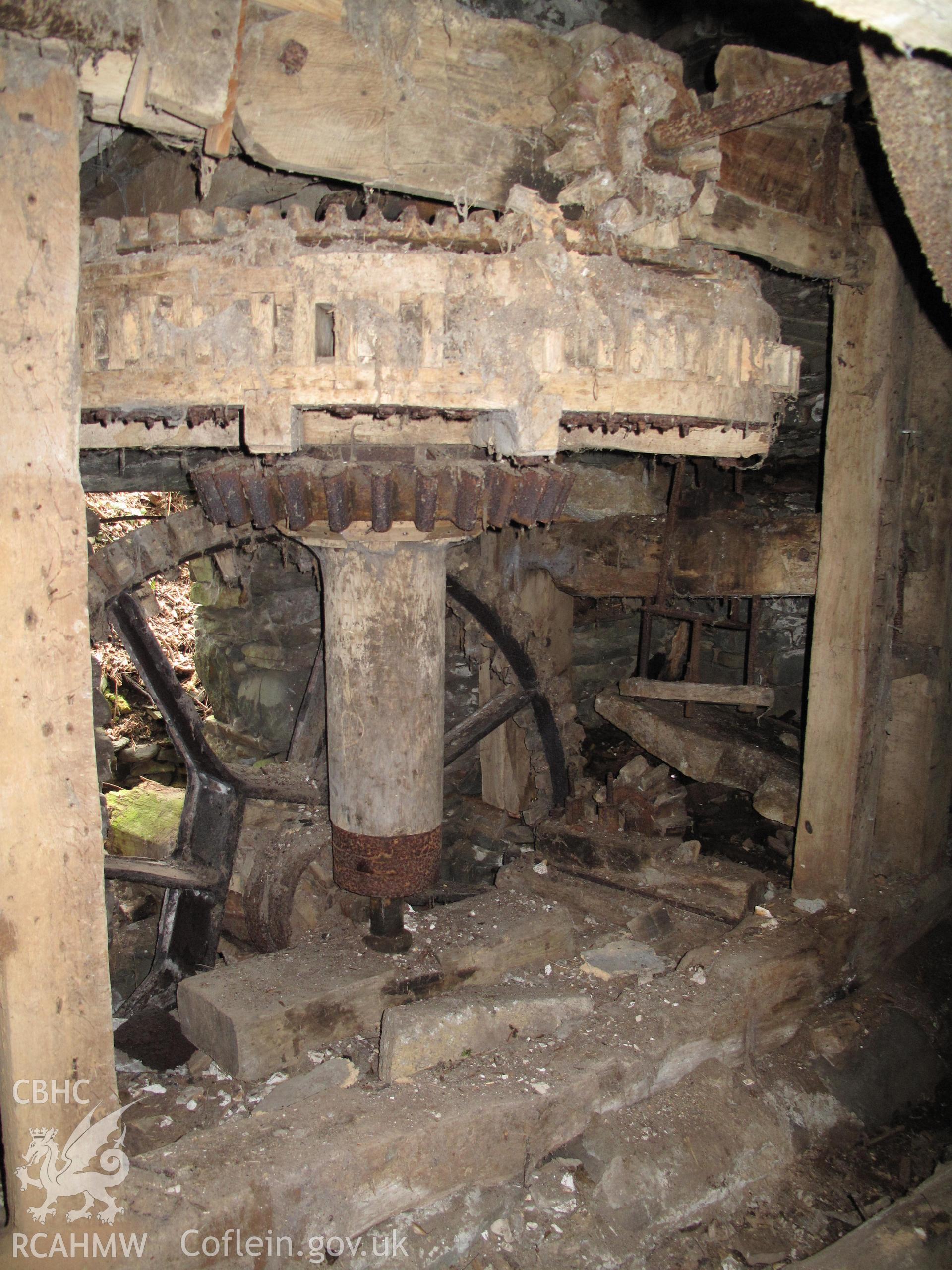 Pitwheel, wallower and wooden great spur wheel.