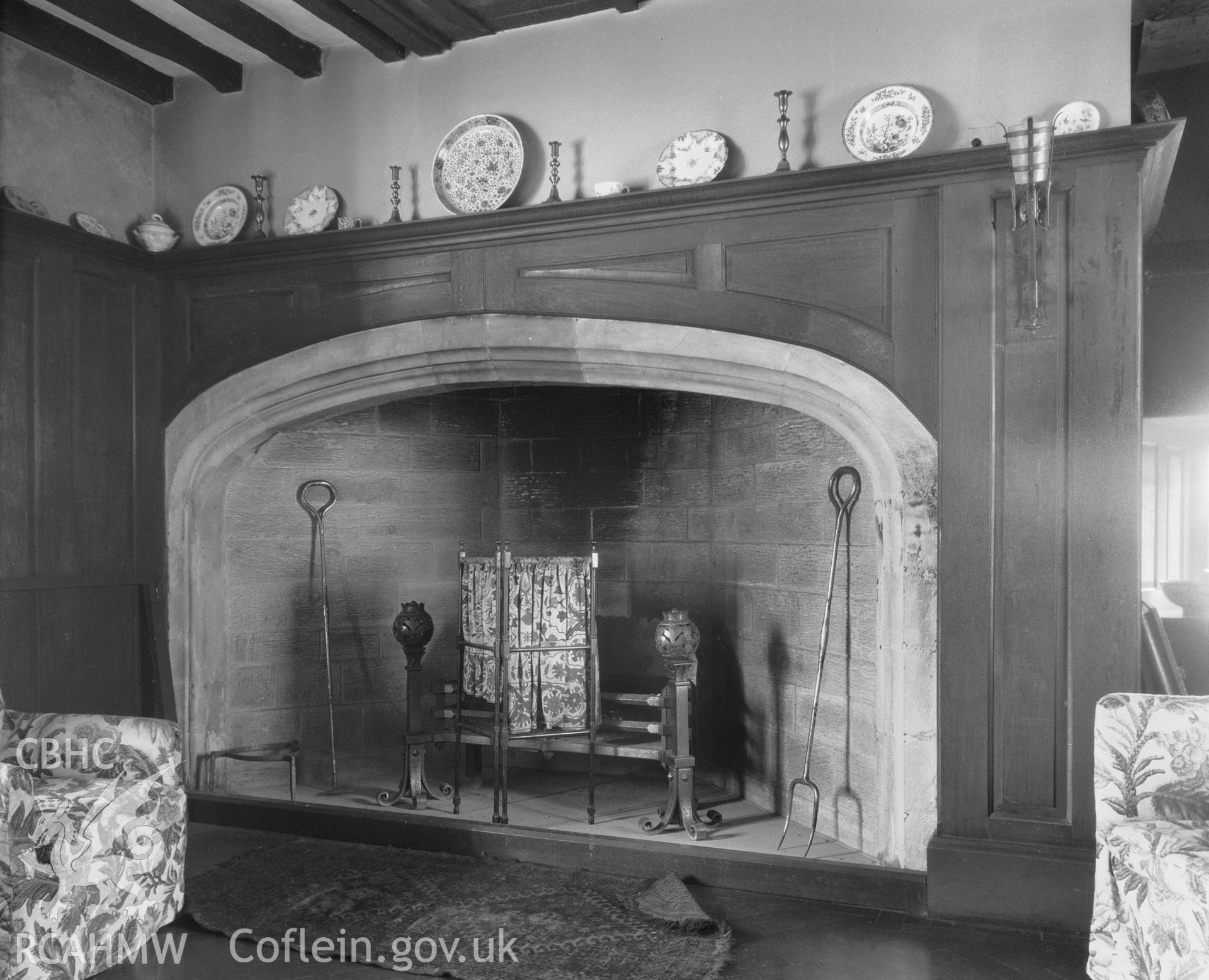 Ground floor fireplace
