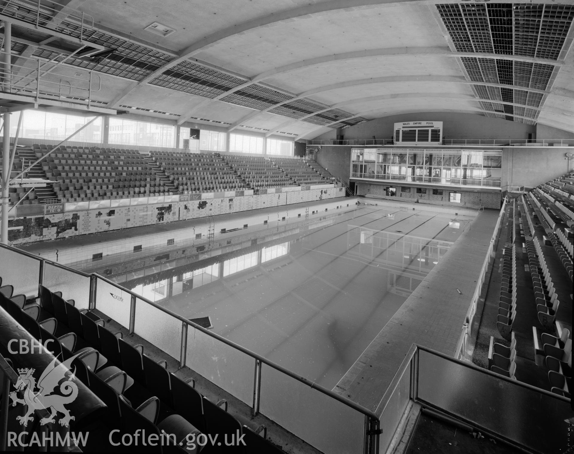 Pool from first floor from diving boards end  NA/GL/99/023