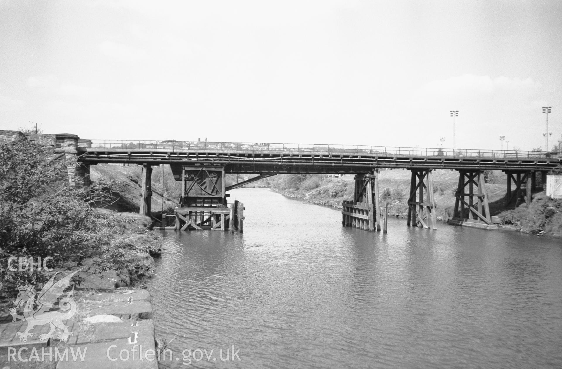 Bridge from SE. NA/GL/96/056