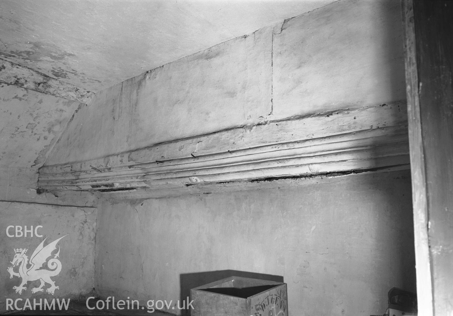 Interior: dais canopy