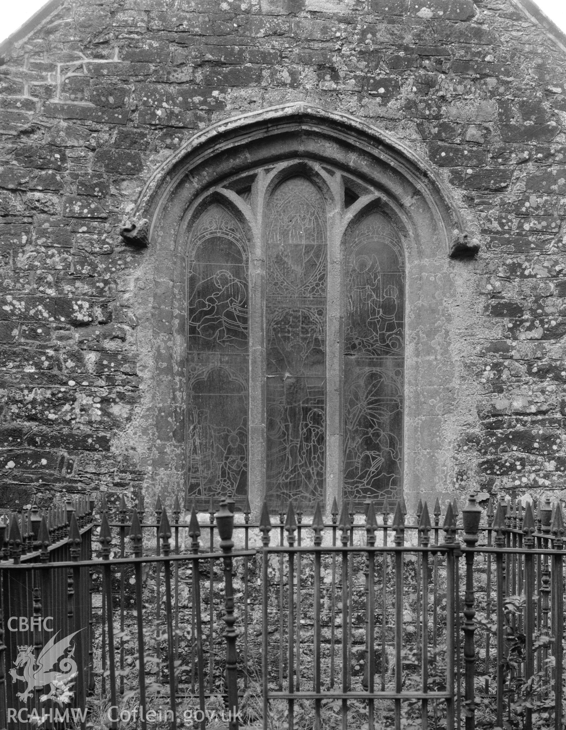 E chancel window