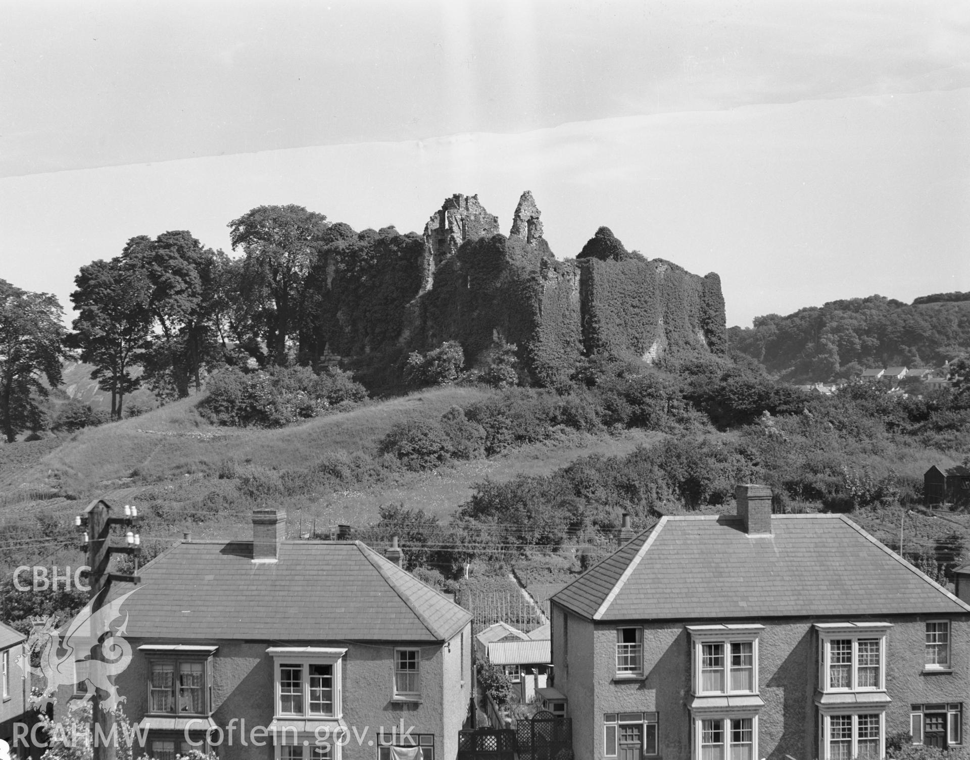 General view from the north.