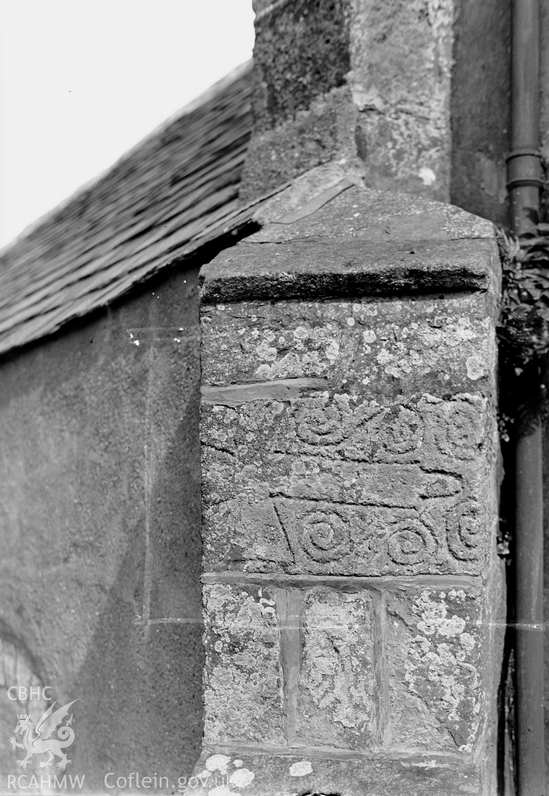 View of a C9 gravestone