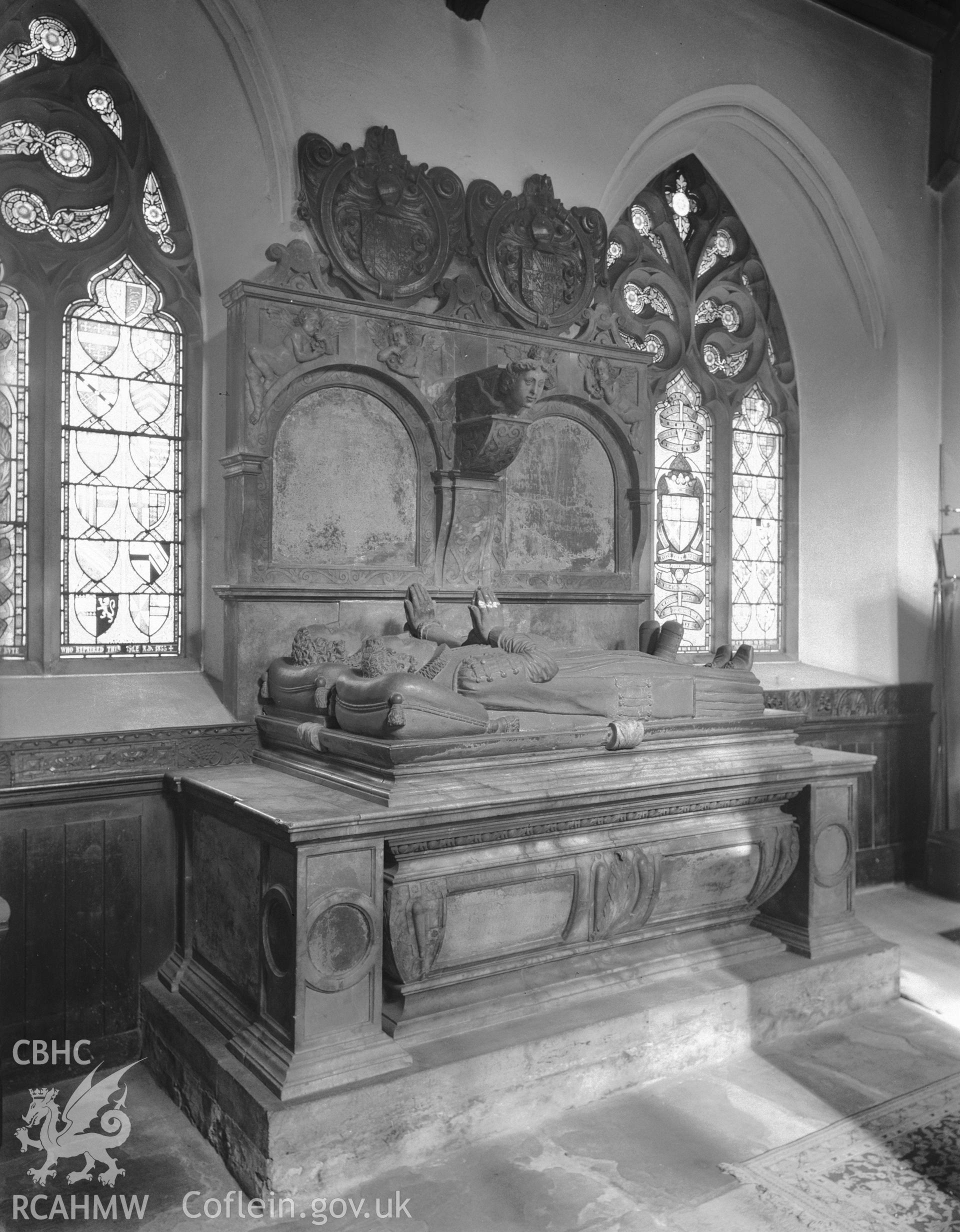 Tomb in north chapel