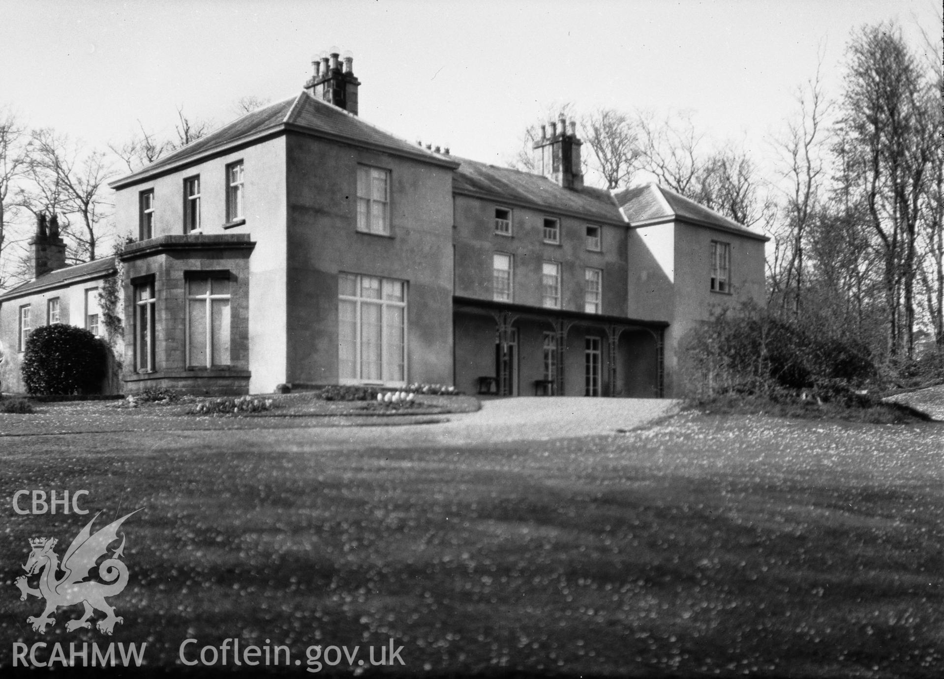 Digitised copy of a black and white negative produced by RCAHMW before 1960