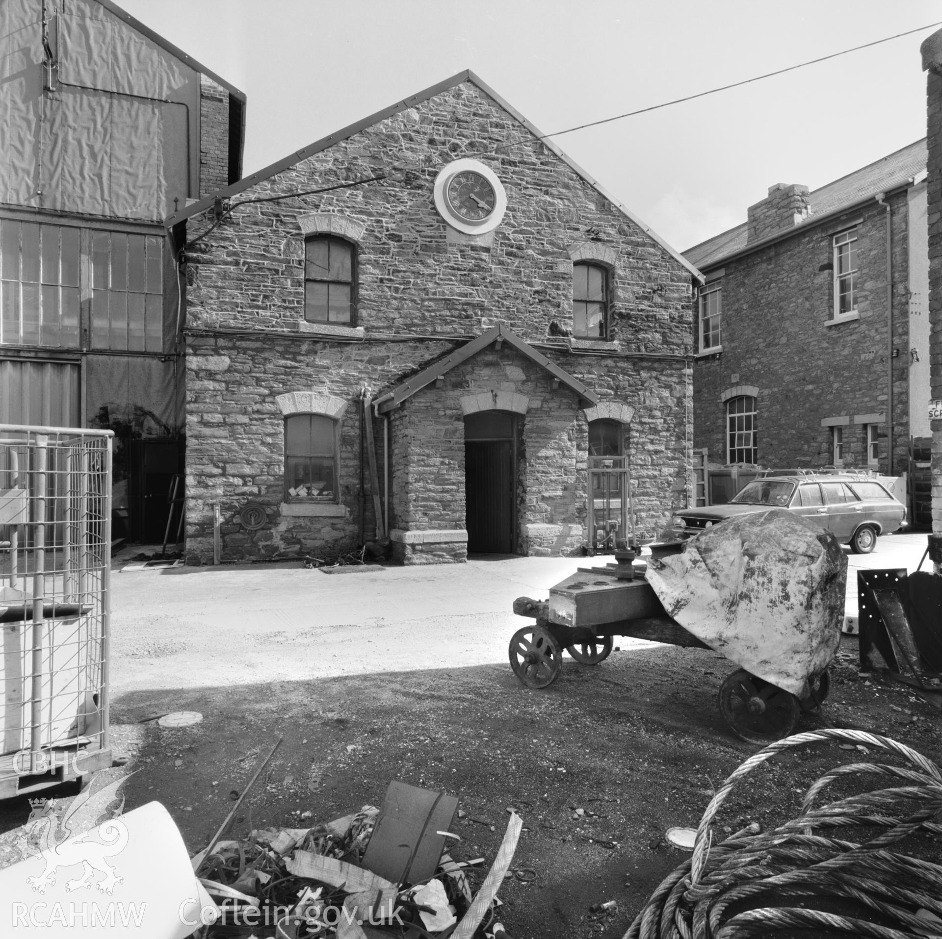SW gable of Fitting Shop