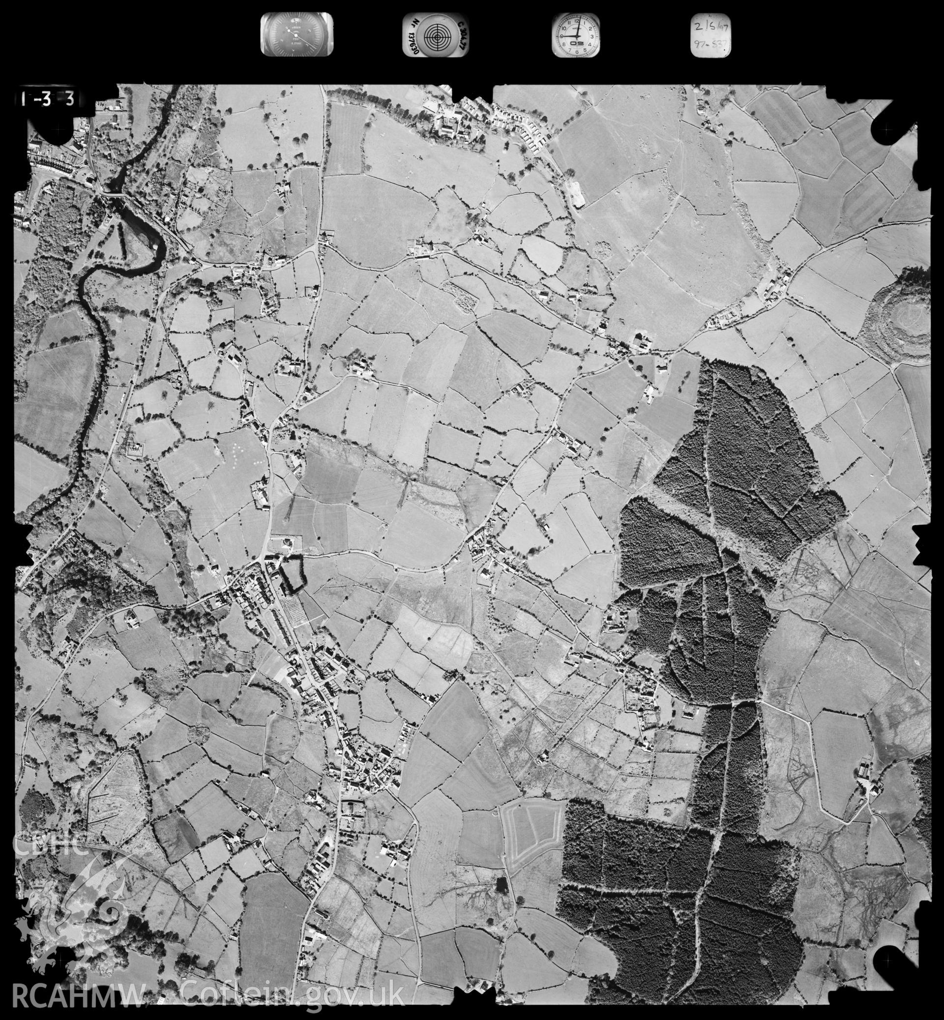Digitized copy of an aerial photograph showing the Waun area, taken by Ordnance Survey, 1997.