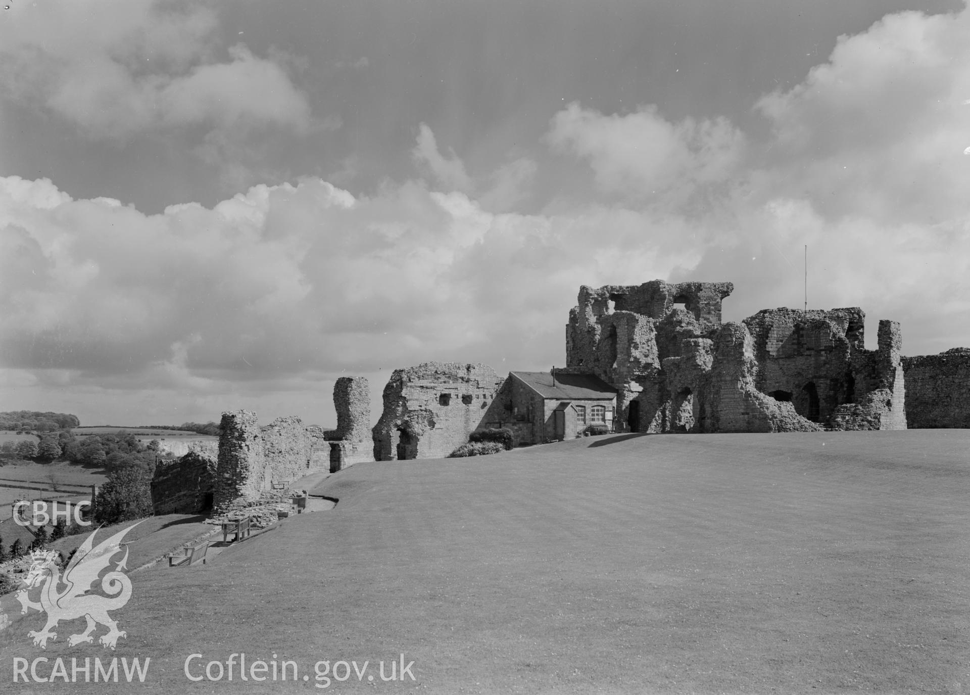 D.O.E photograph of Denbigh Castle.