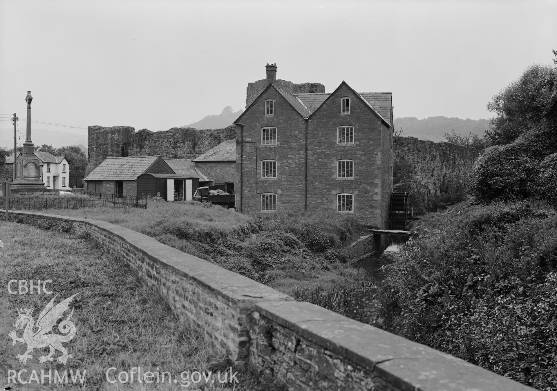 D.O.E photograph of Skenfrith Castle Mill and War Memorial.