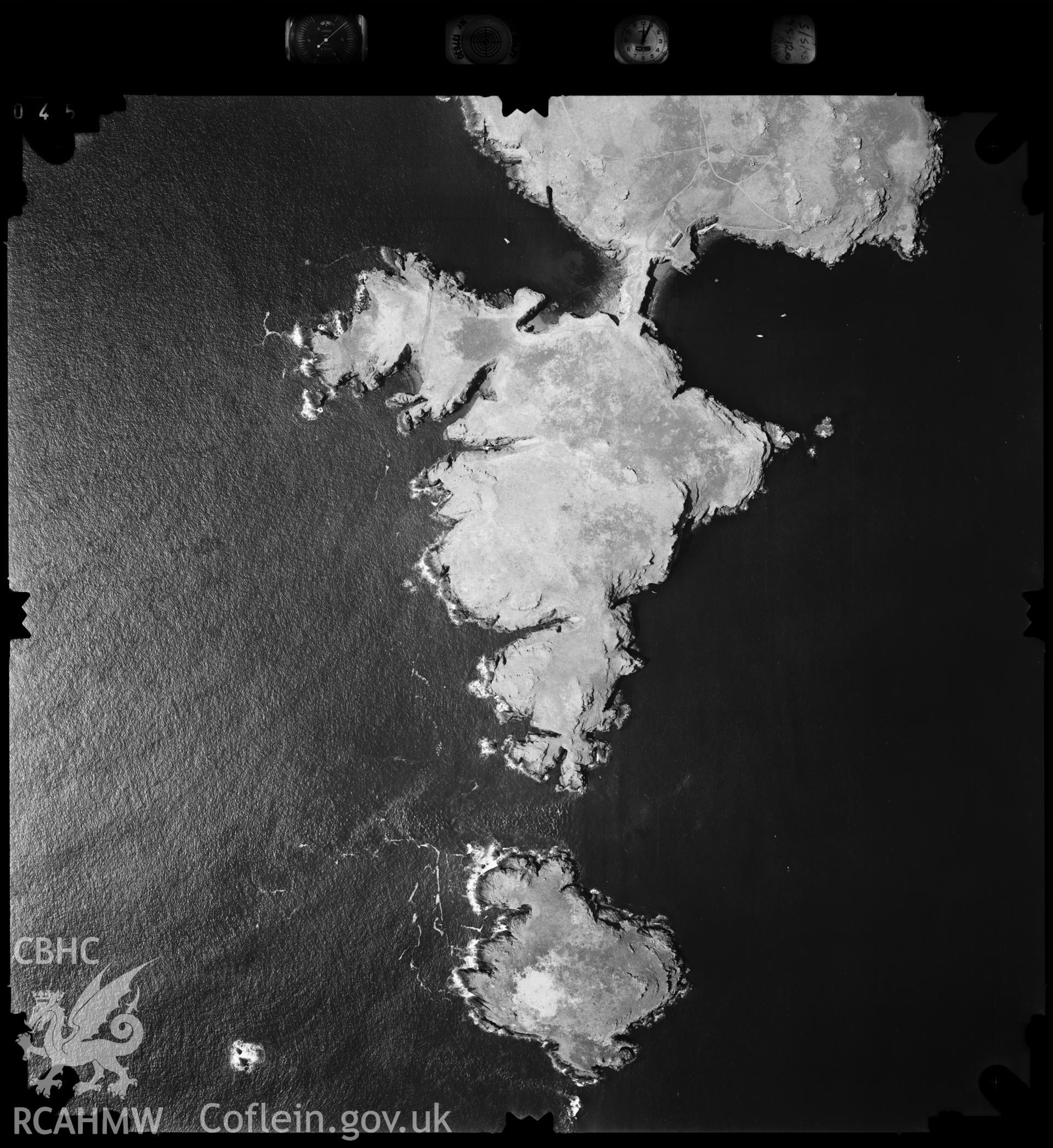 Digitized copy of an aerial photograph showing Skomer Island taken by Ordnance Survey, 1995.