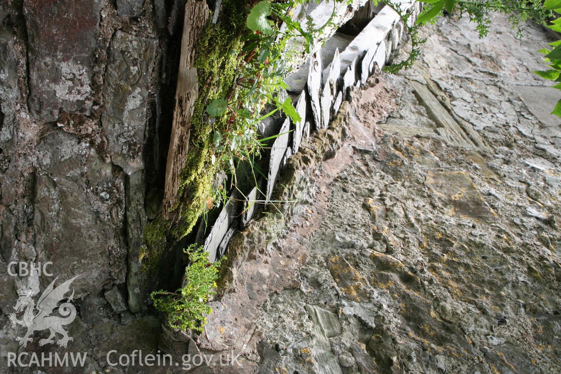 Mullion window blocked by later kitchen-wing