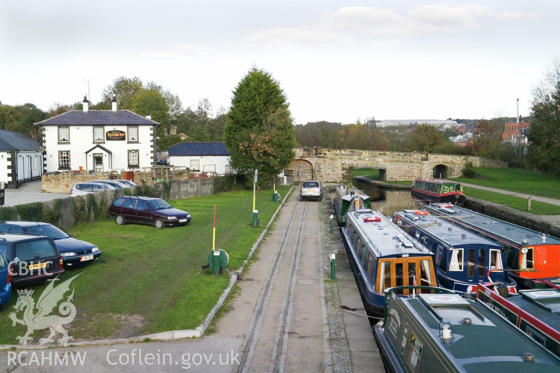 Telford's Pub and Irishman's bridge from southwest.