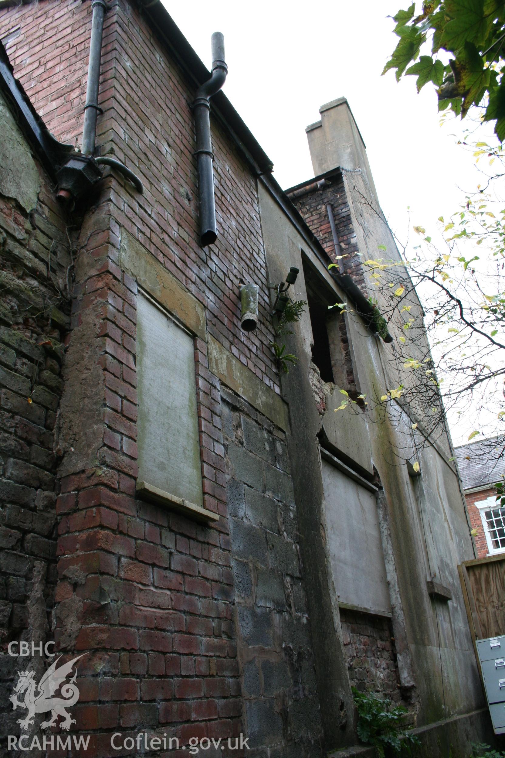 Exterior 3/4 view of north elevation