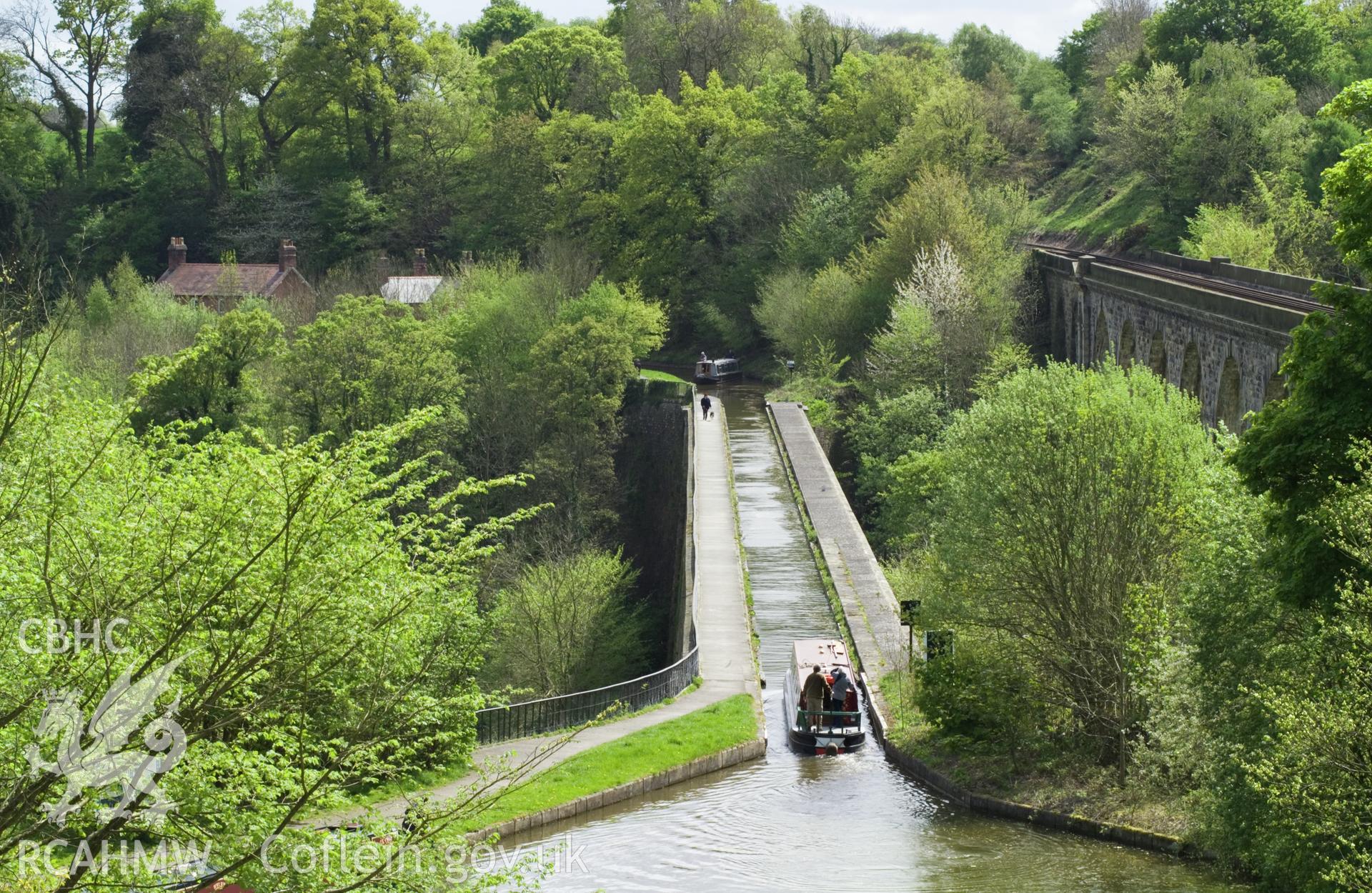 Canal and aqueduct from north northwest, viewed from above.