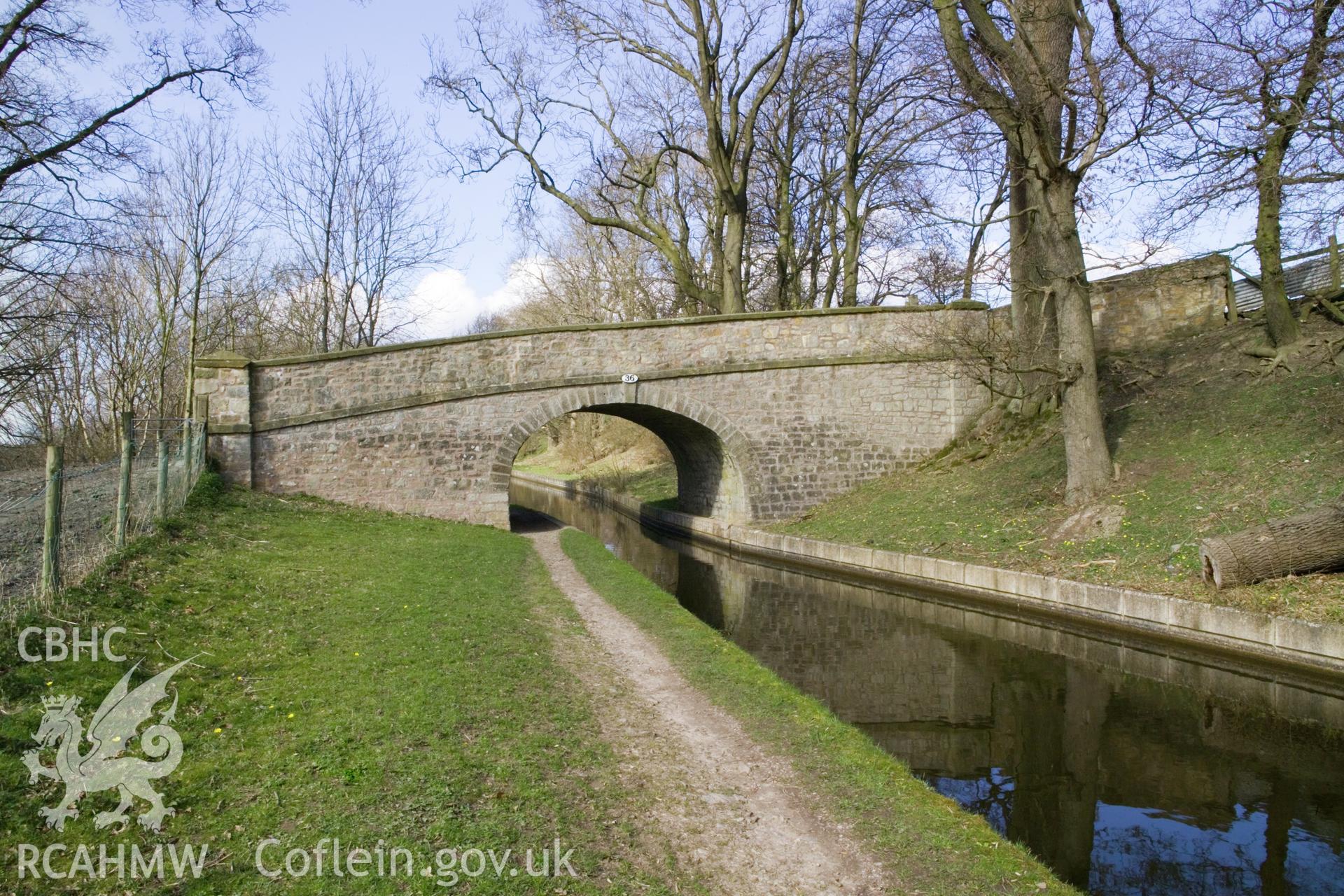 RCAHMW digital photographic survey of Bryn Ceirch Bridge No. 36, Llangollen Canal, by Iain Wright, 14/3/2007.