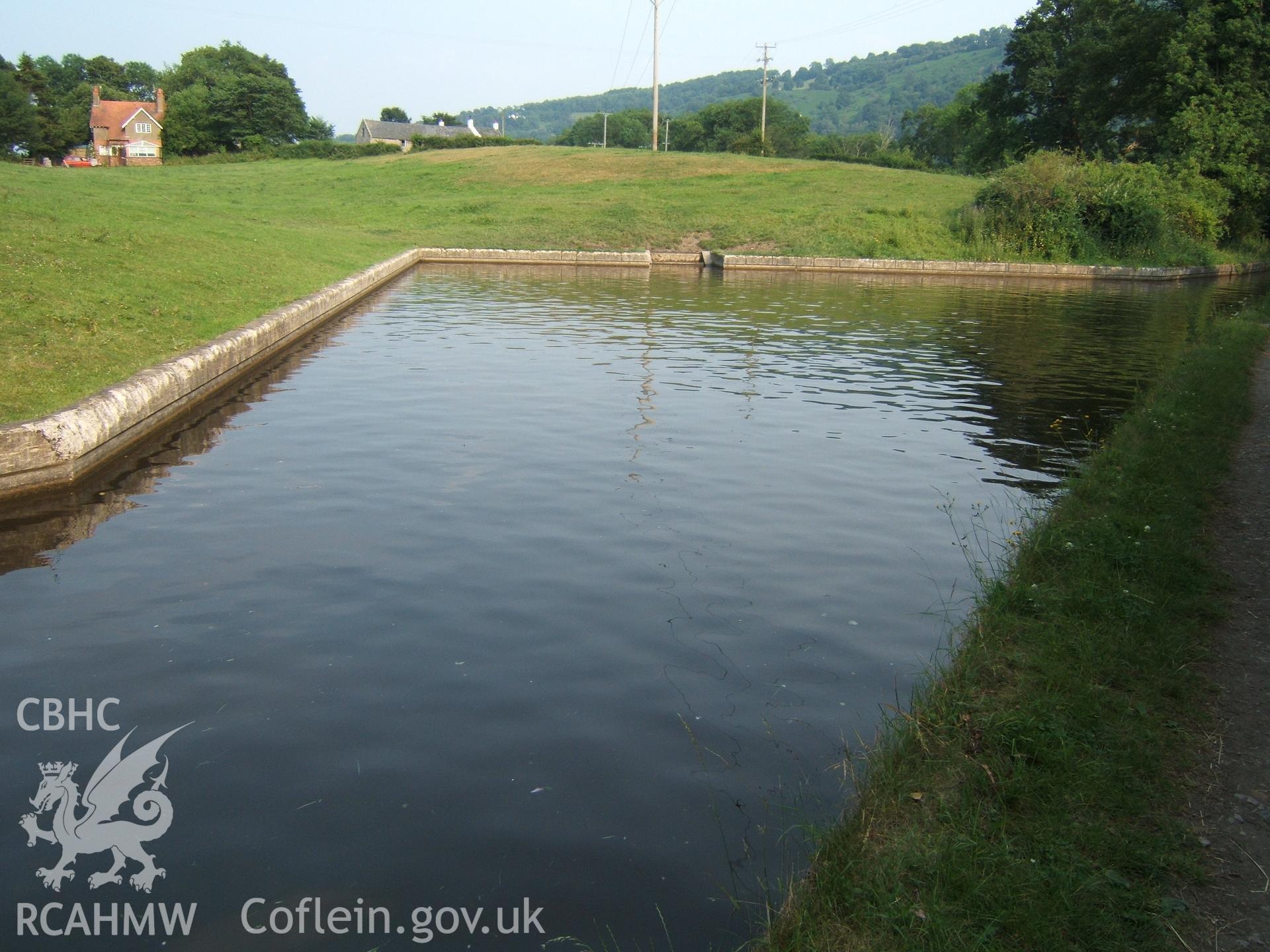 Digital photographic survey of Bryn-Howel Boat Turning Basin, Llangollen Canal, by Stephen Hughes, 04/07/2006.